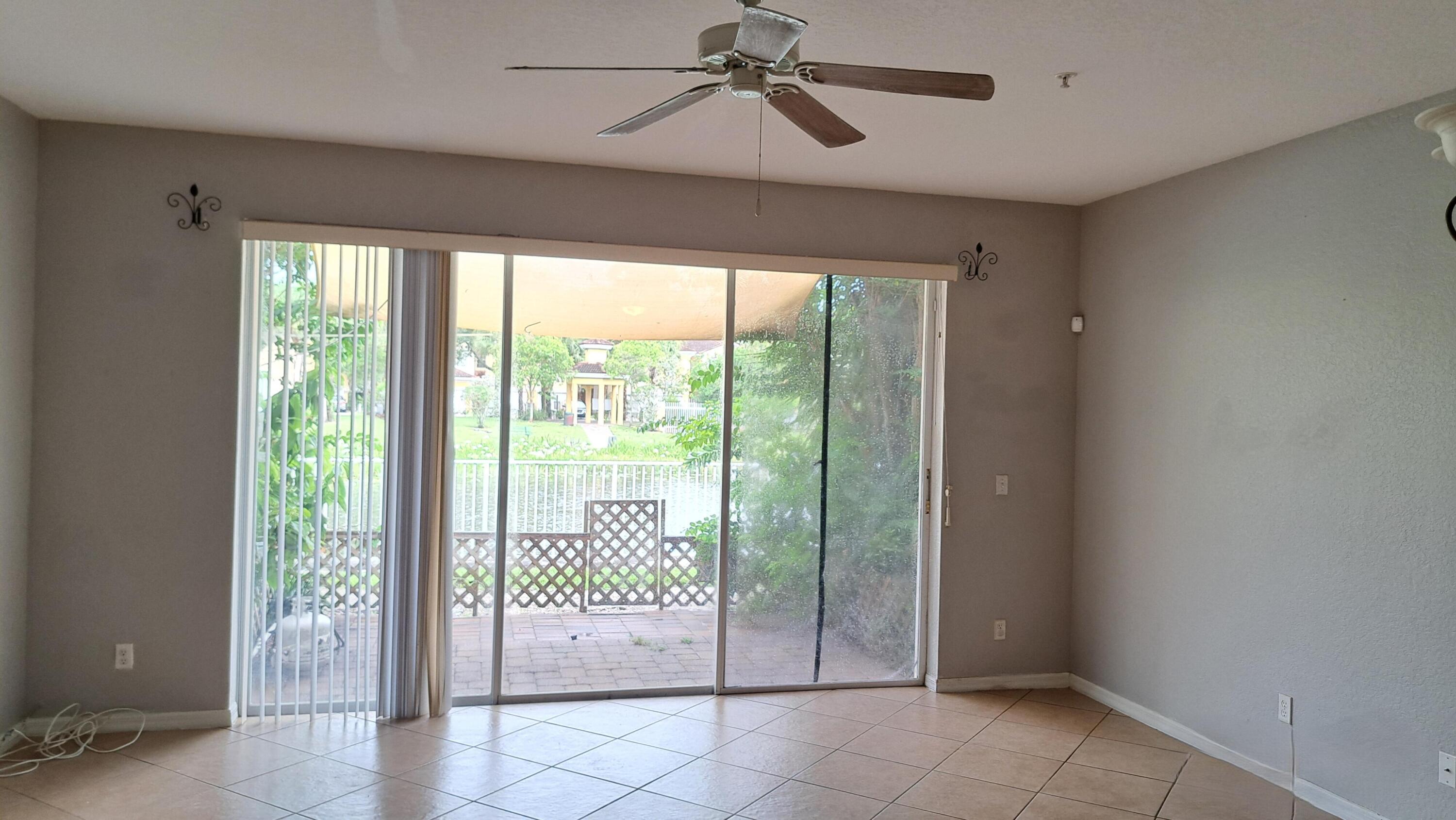 PIPERS CAY CONDO - Residential Lease