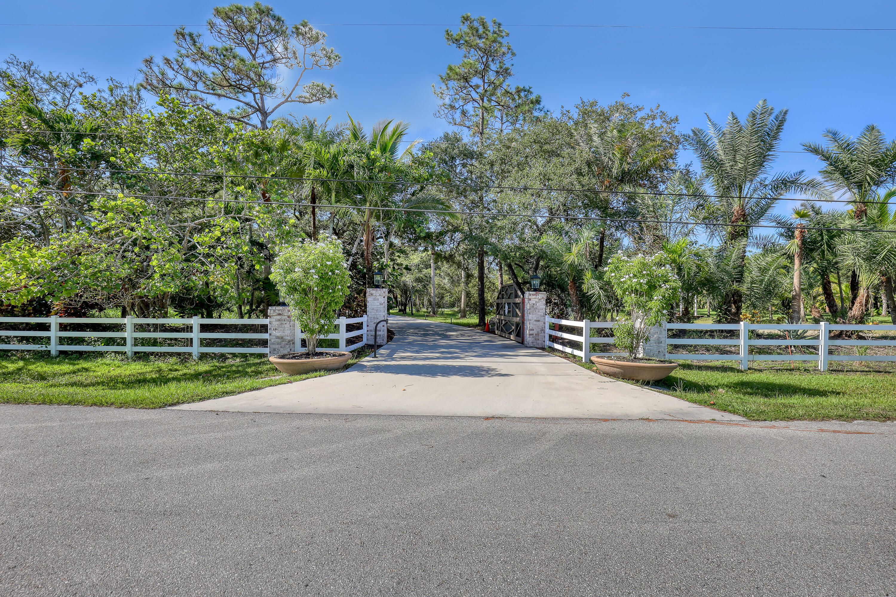 Seminole Ranches - Residential