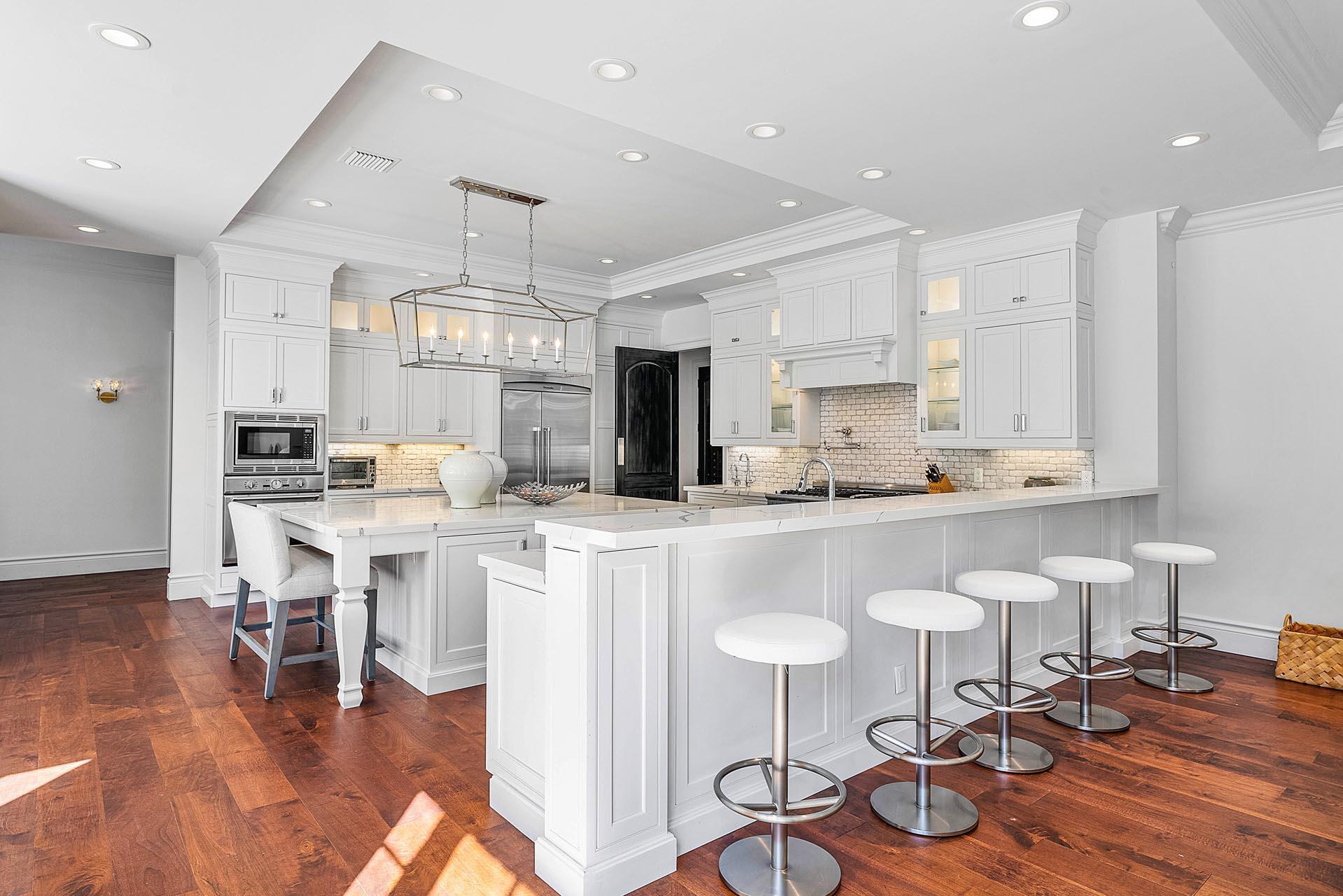 ROYAL PALM YACHT & COUNTRY CLUB - Residential