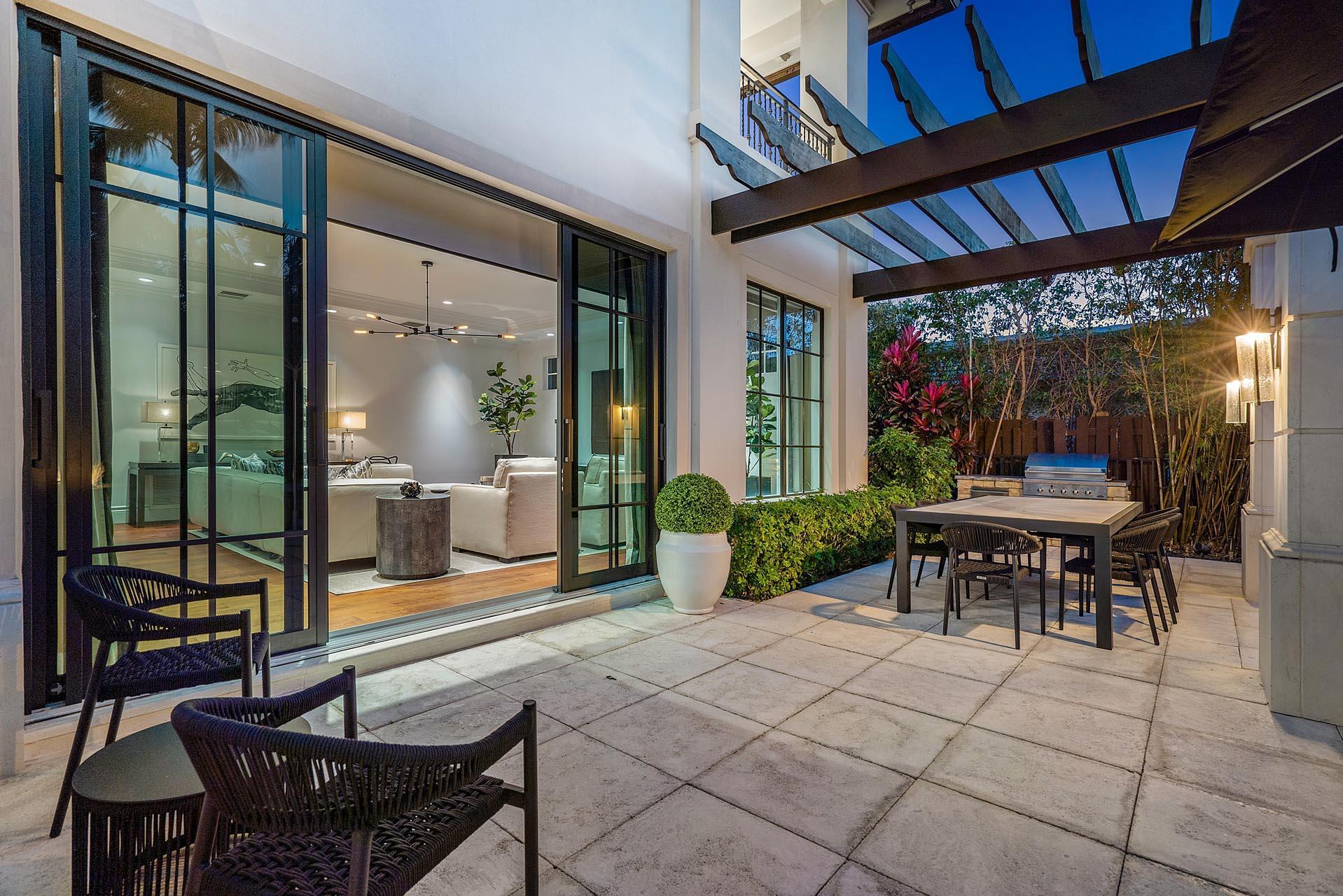 ROYAL PALM YACHT & COUNTRY CLUB - Residential
