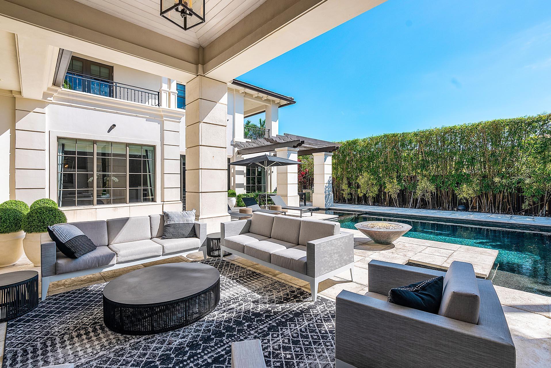 ROYAL PALM YACHT & COUNTRY CLUB - Residential
