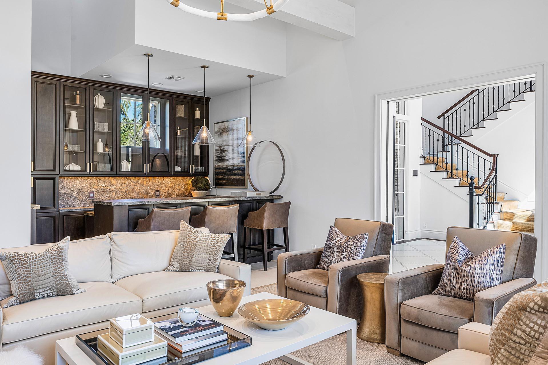ROYAL PALM YACHT & COUNTRY CLUB - Residential