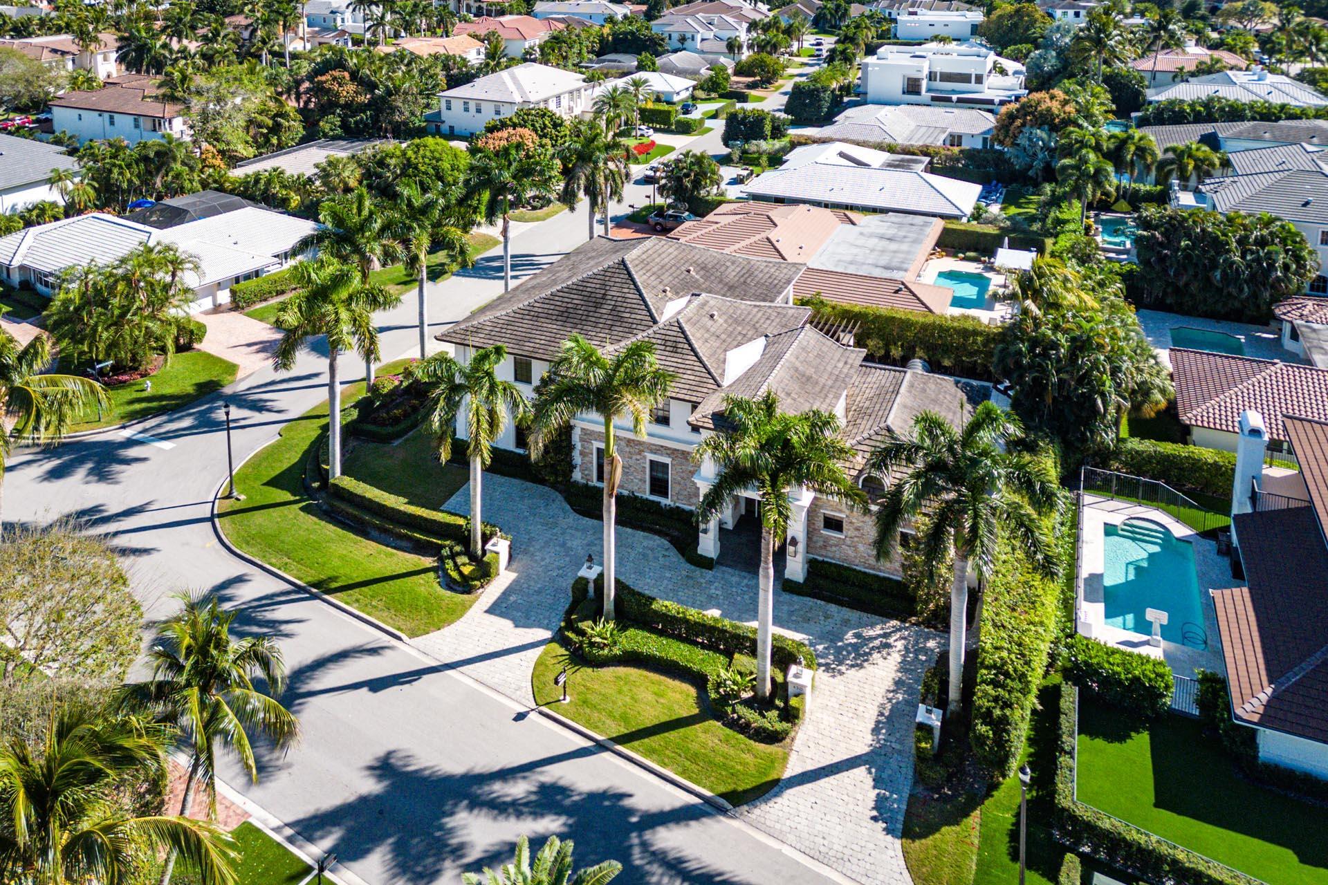 ROYAL PALM YACHT & COUNTRY CLUB - Residential