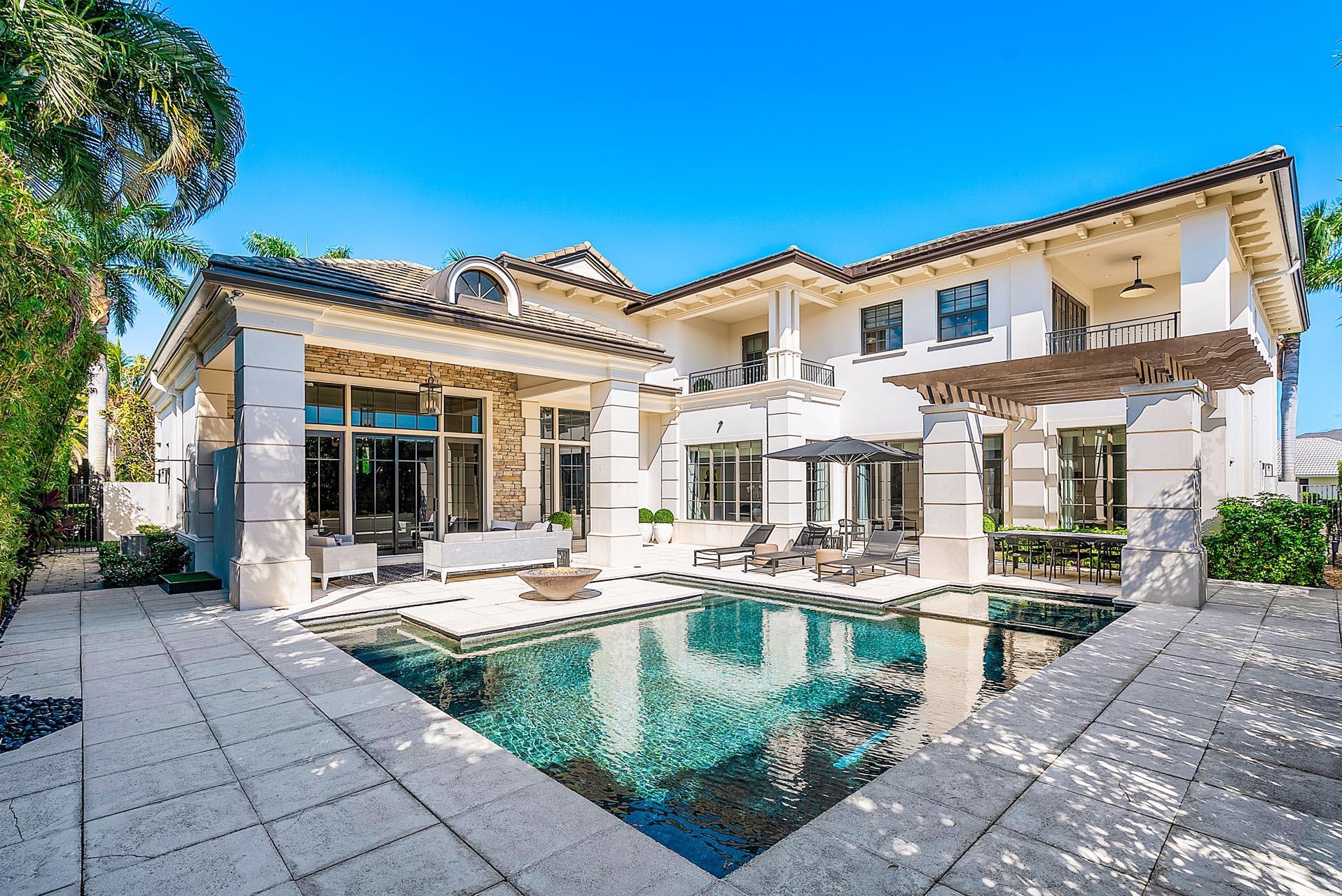 ROYAL PALM YACHT & COUNTRY CLUB - Residential