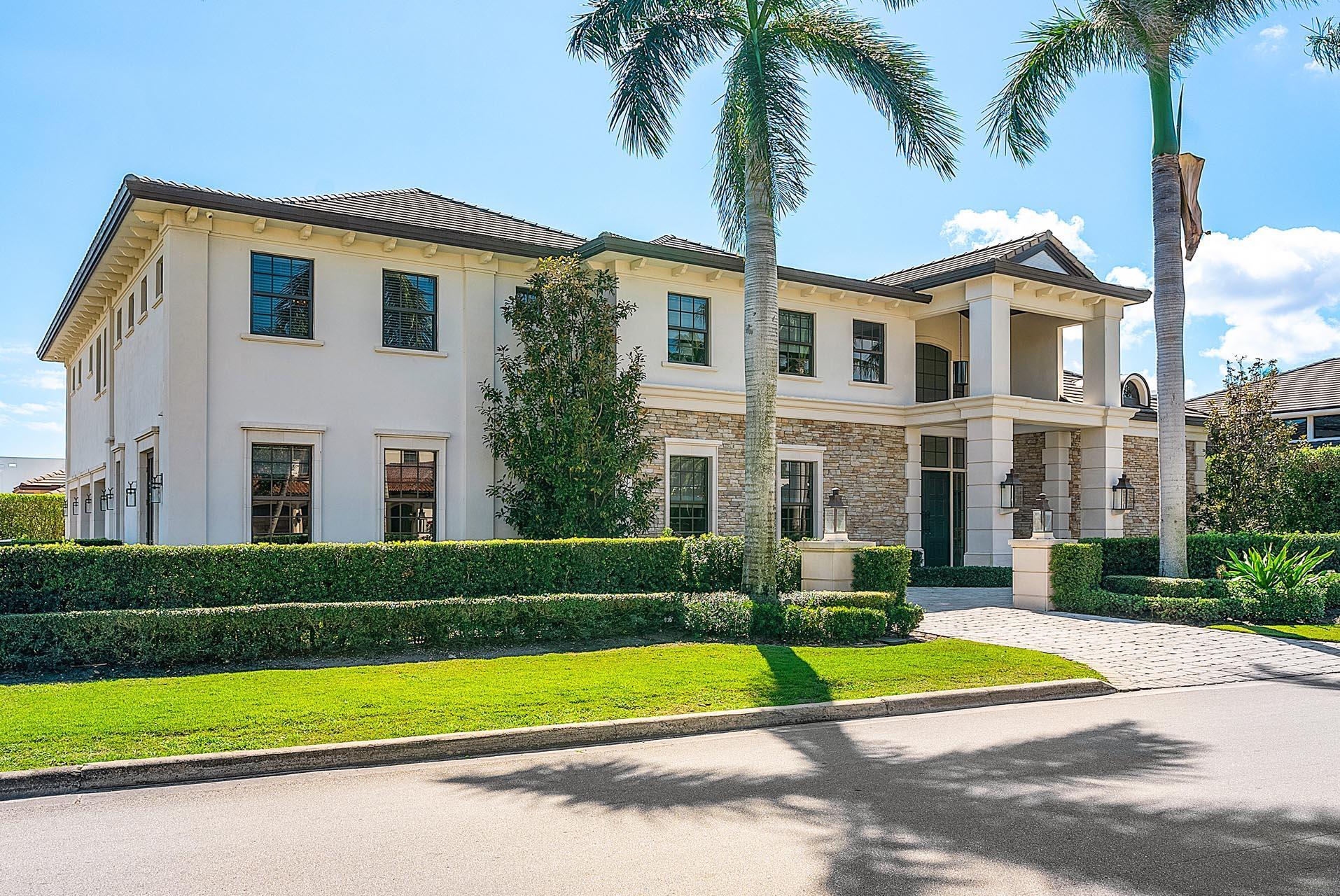 ROYAL PALM YACHT & COUNTRY CLUB - Residential