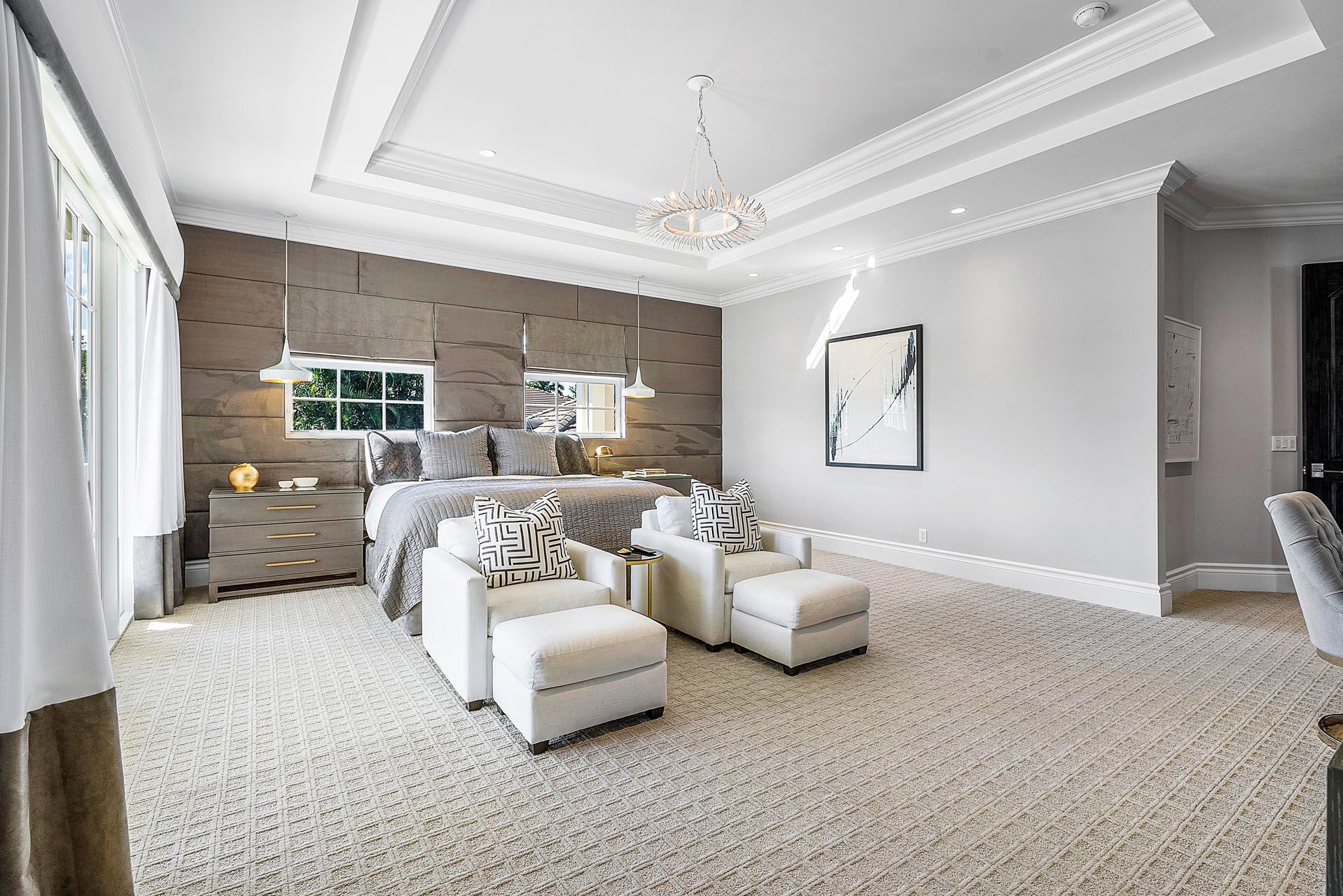 ROYAL PALM YACHT & COUNTRY CLUB - Residential