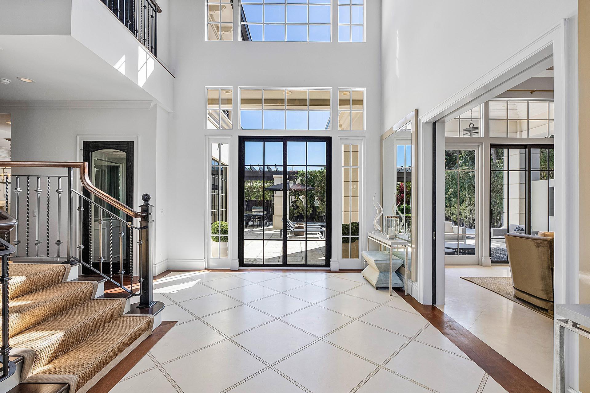 ROYAL PALM YACHT & COUNTRY CLUB - Residential