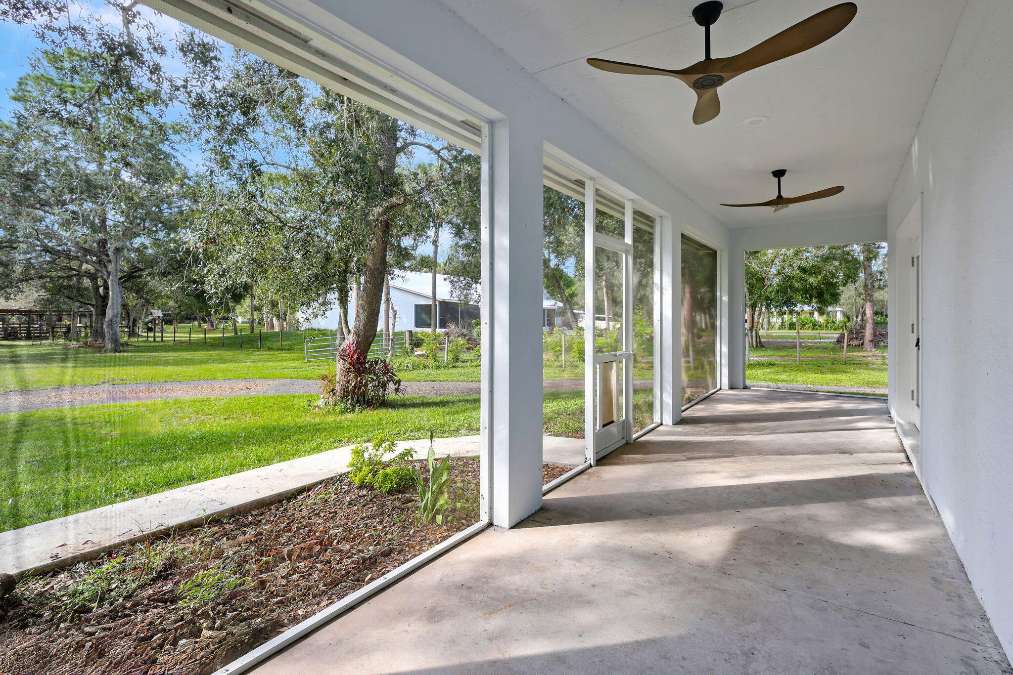 METES AND BOUNDS - Residential