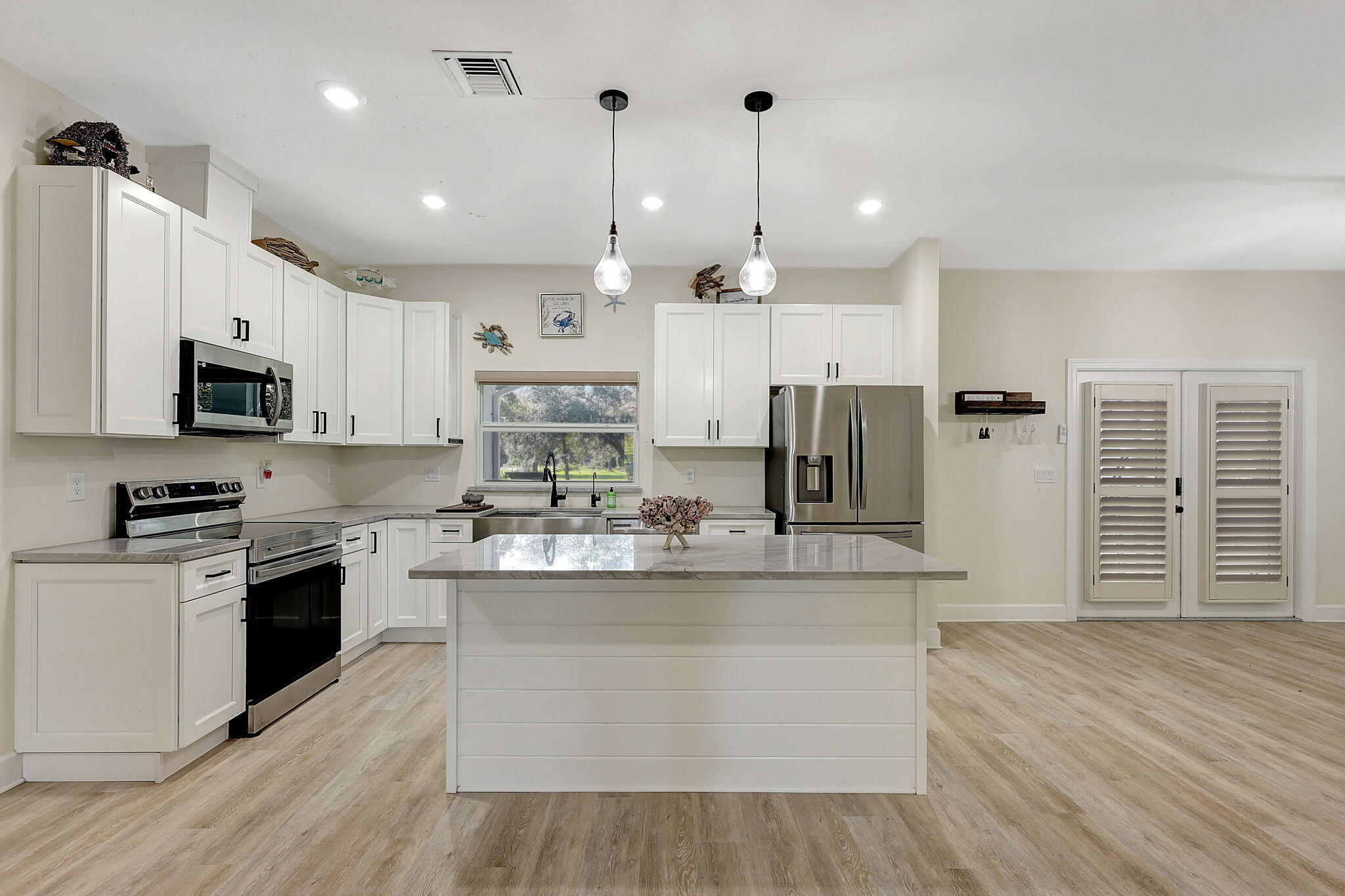 METES AND BOUNDS - Residential