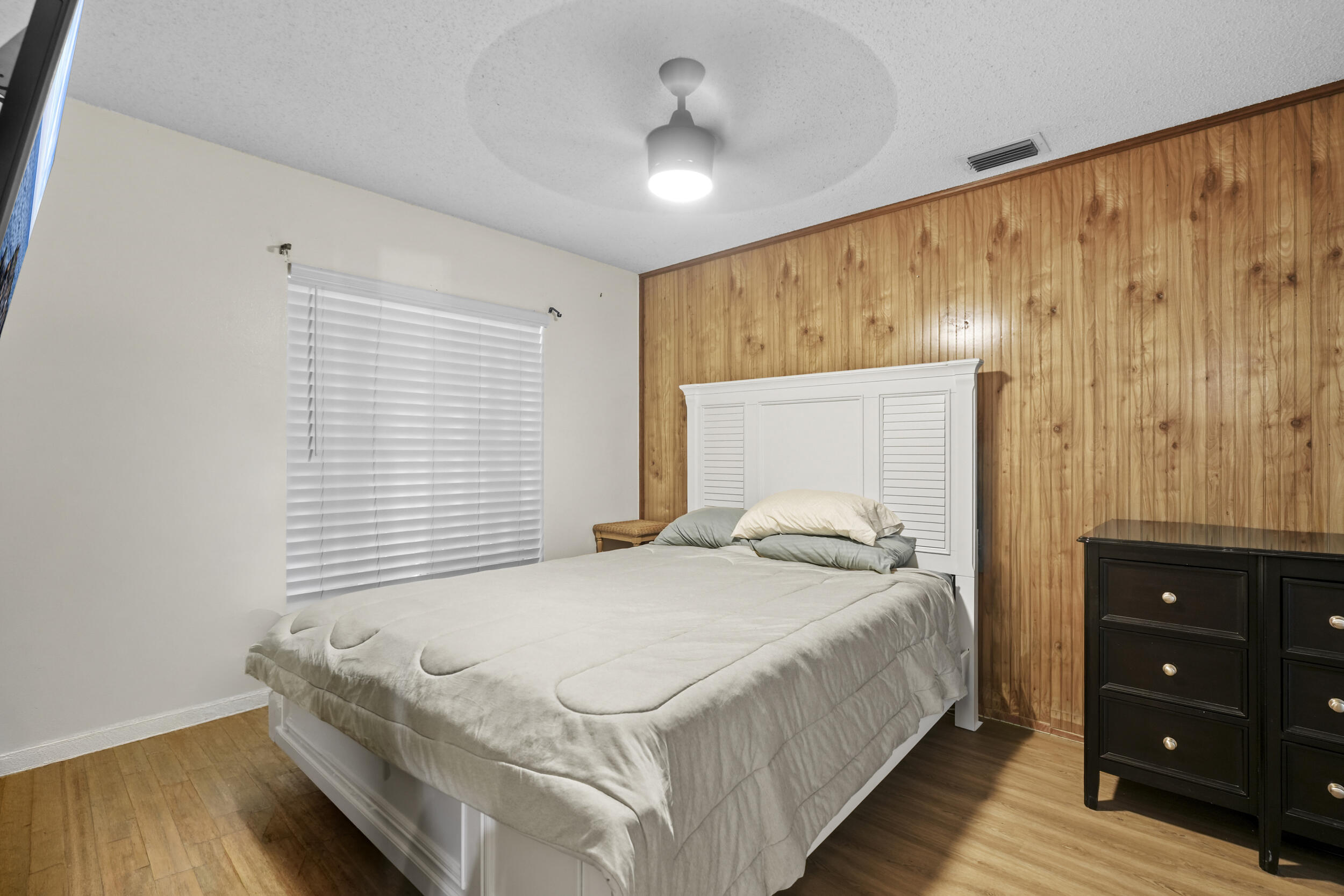 METES AND BOUNDS - Residential