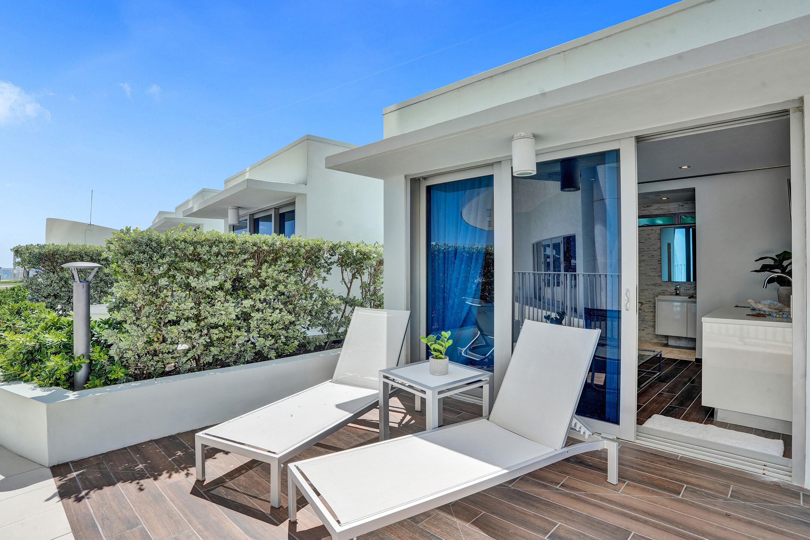 PARAMOUNT FT LAUDERDALE CONDO - Residential