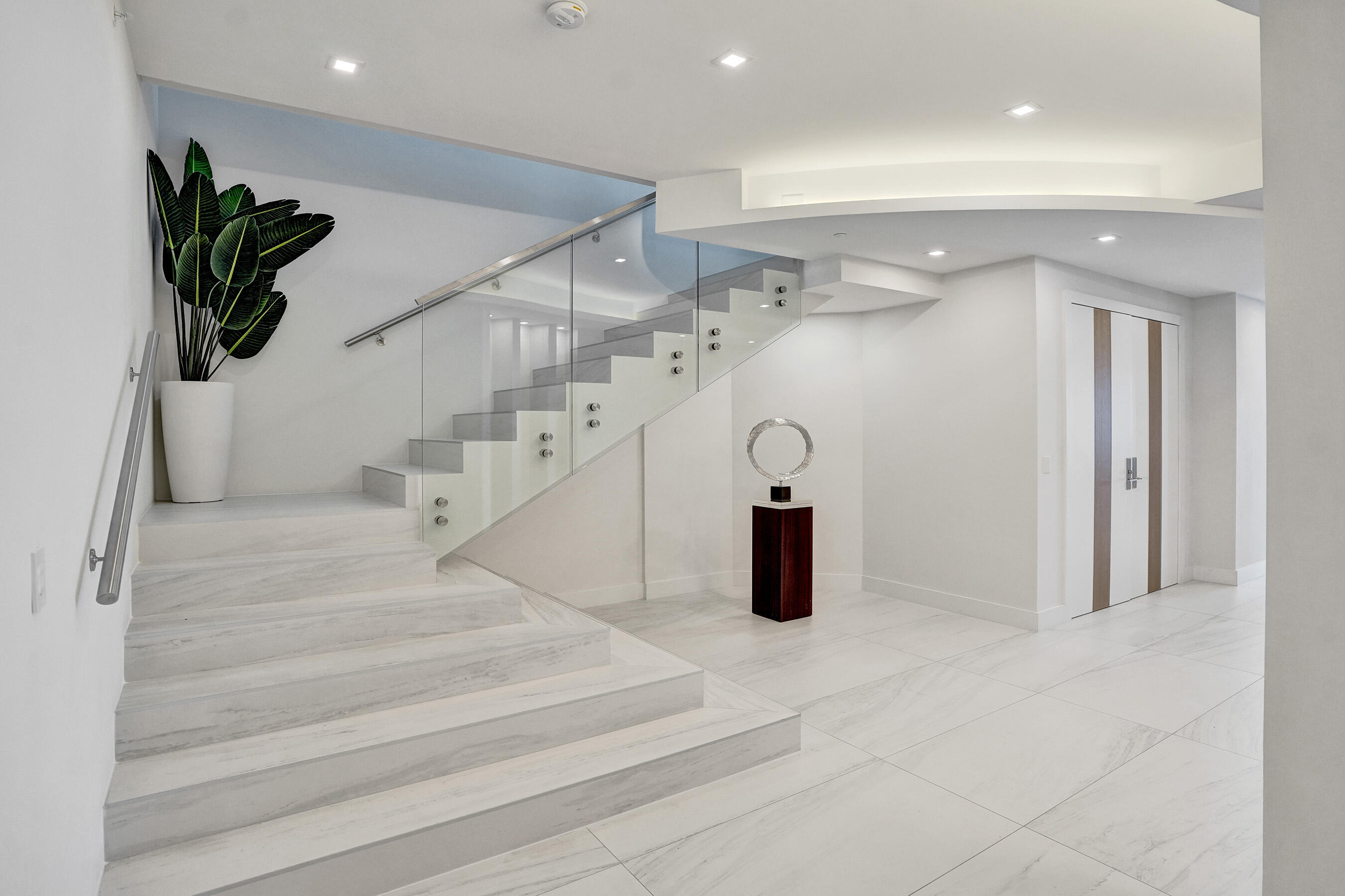 PARAMOUNT FT LAUDERDALE CONDO - Residential
