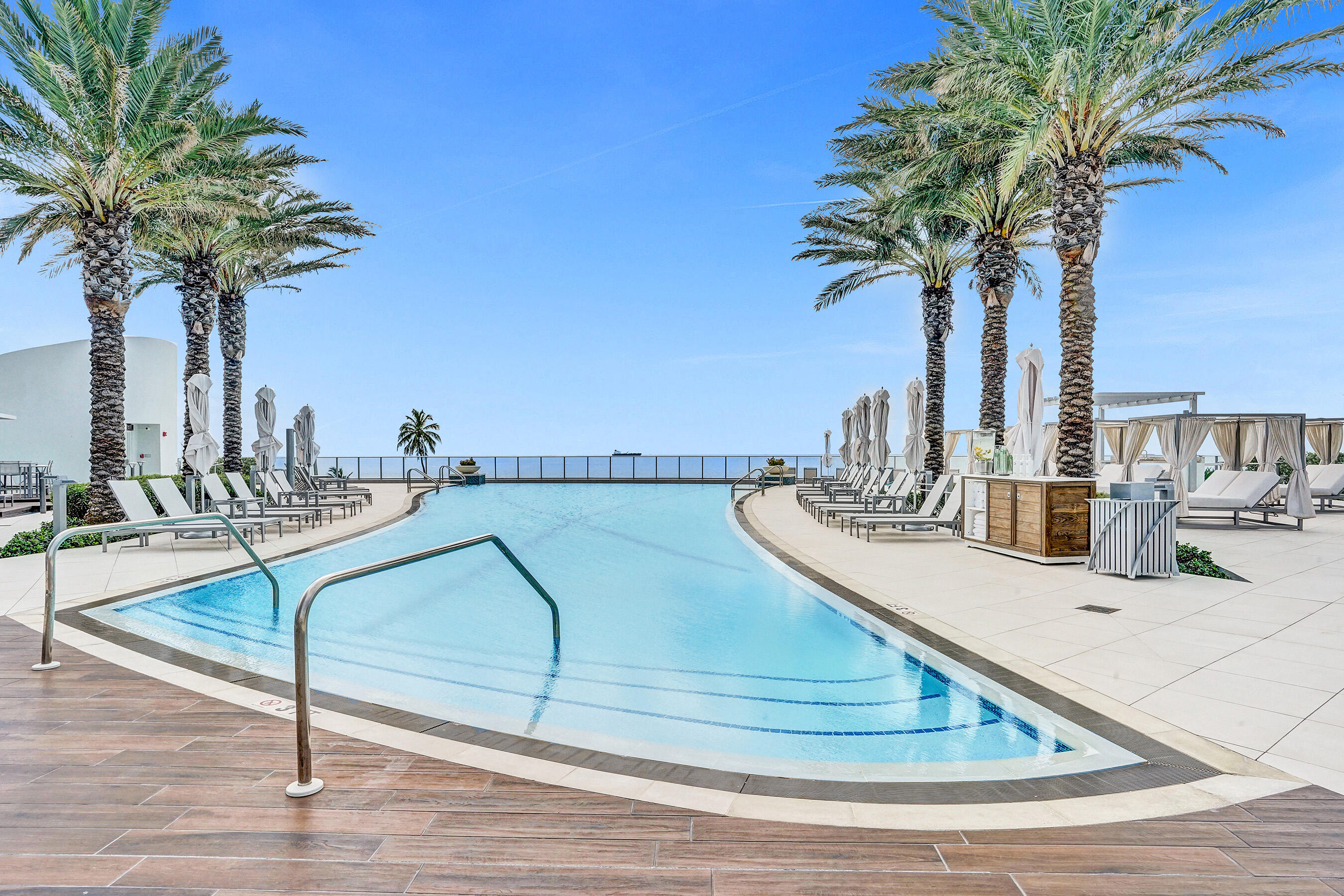 PARAMOUNT FT LAUDERDALE CONDO - Residential