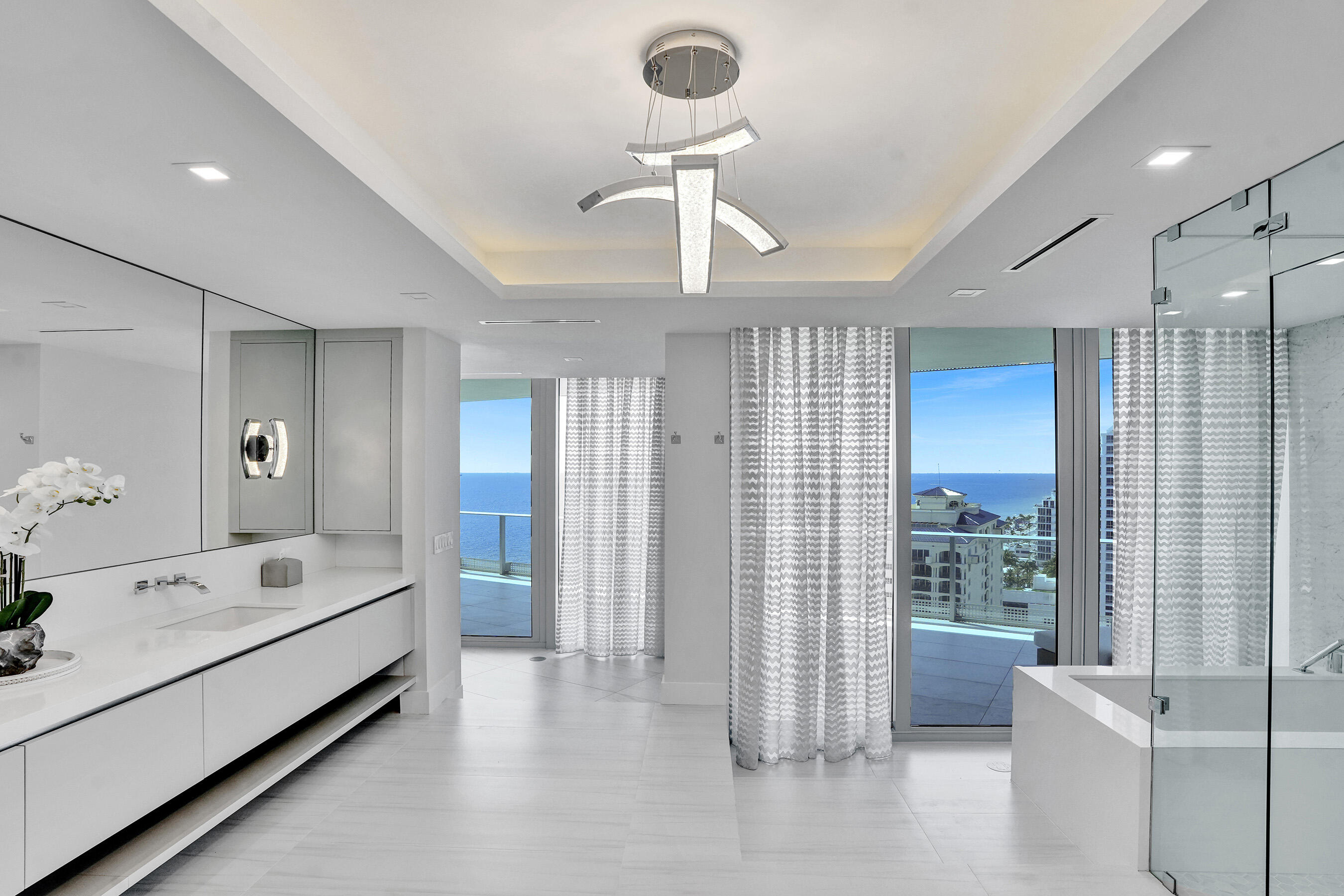 PARAMOUNT FT LAUDERDALE CONDO - Residential