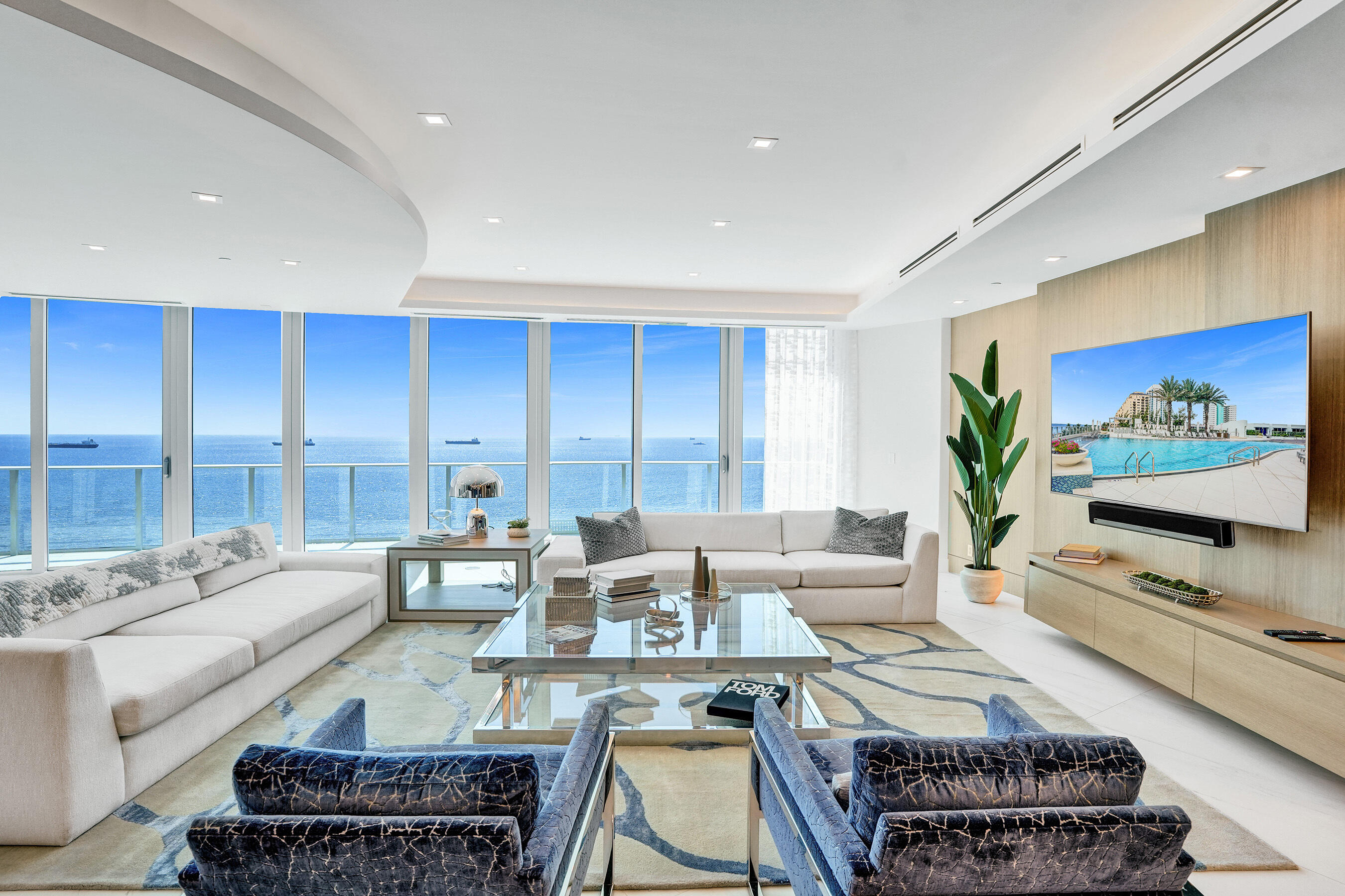 PARAMOUNT FT LAUDERDALE CONDO - Residential