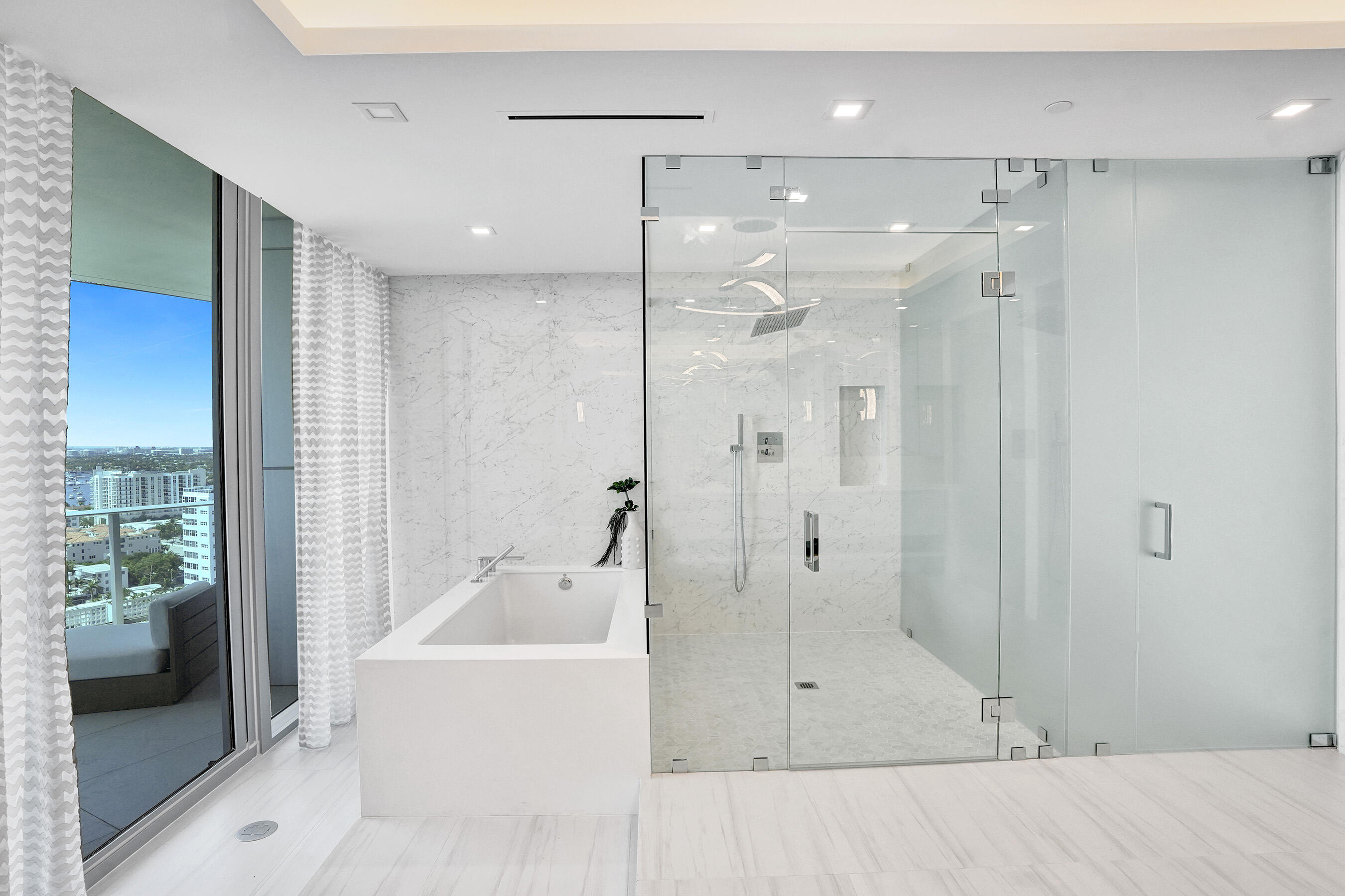 PARAMOUNT FT LAUDERDALE CONDO - Residential