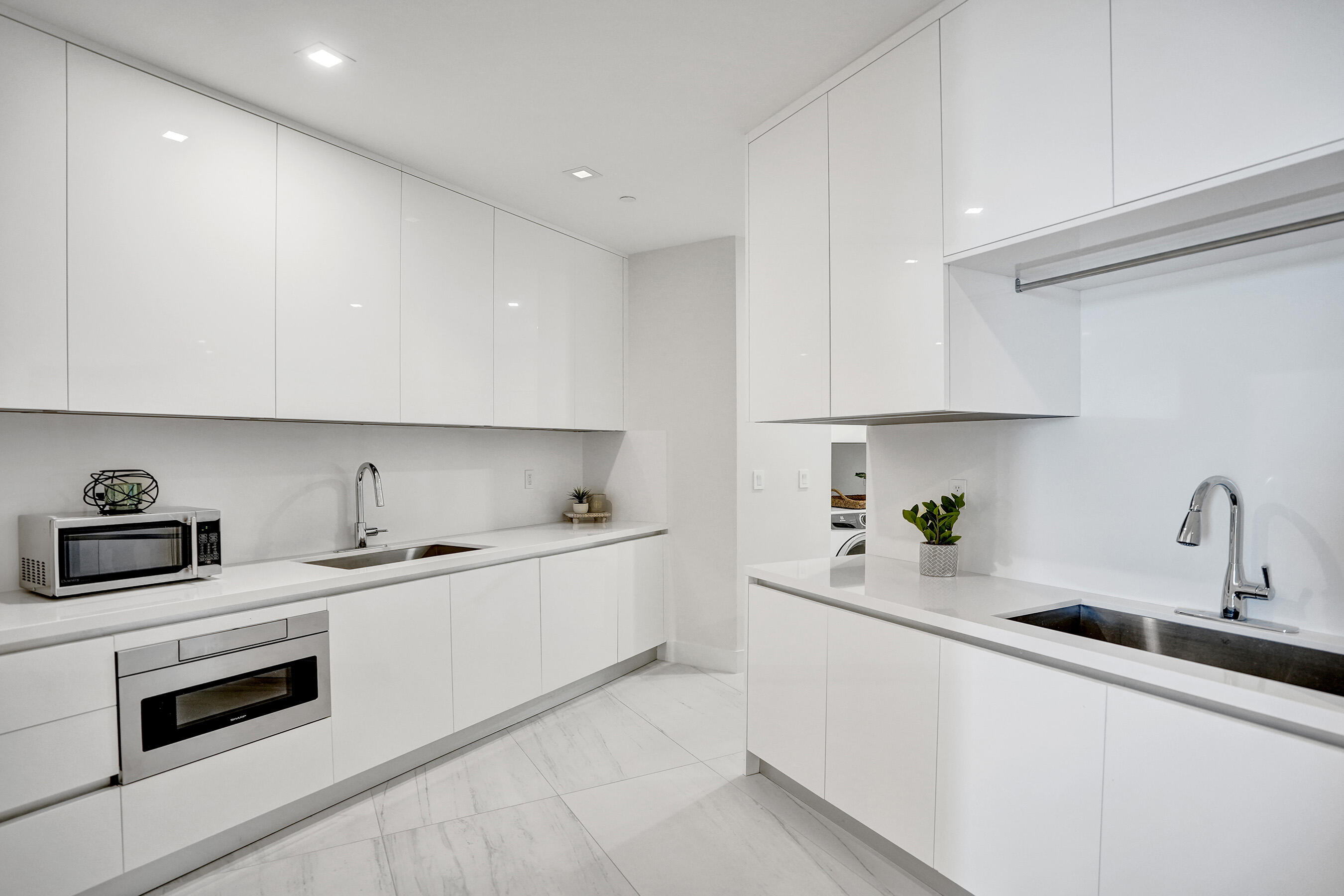 PARAMOUNT FT LAUDERDALE CONDO - Residential