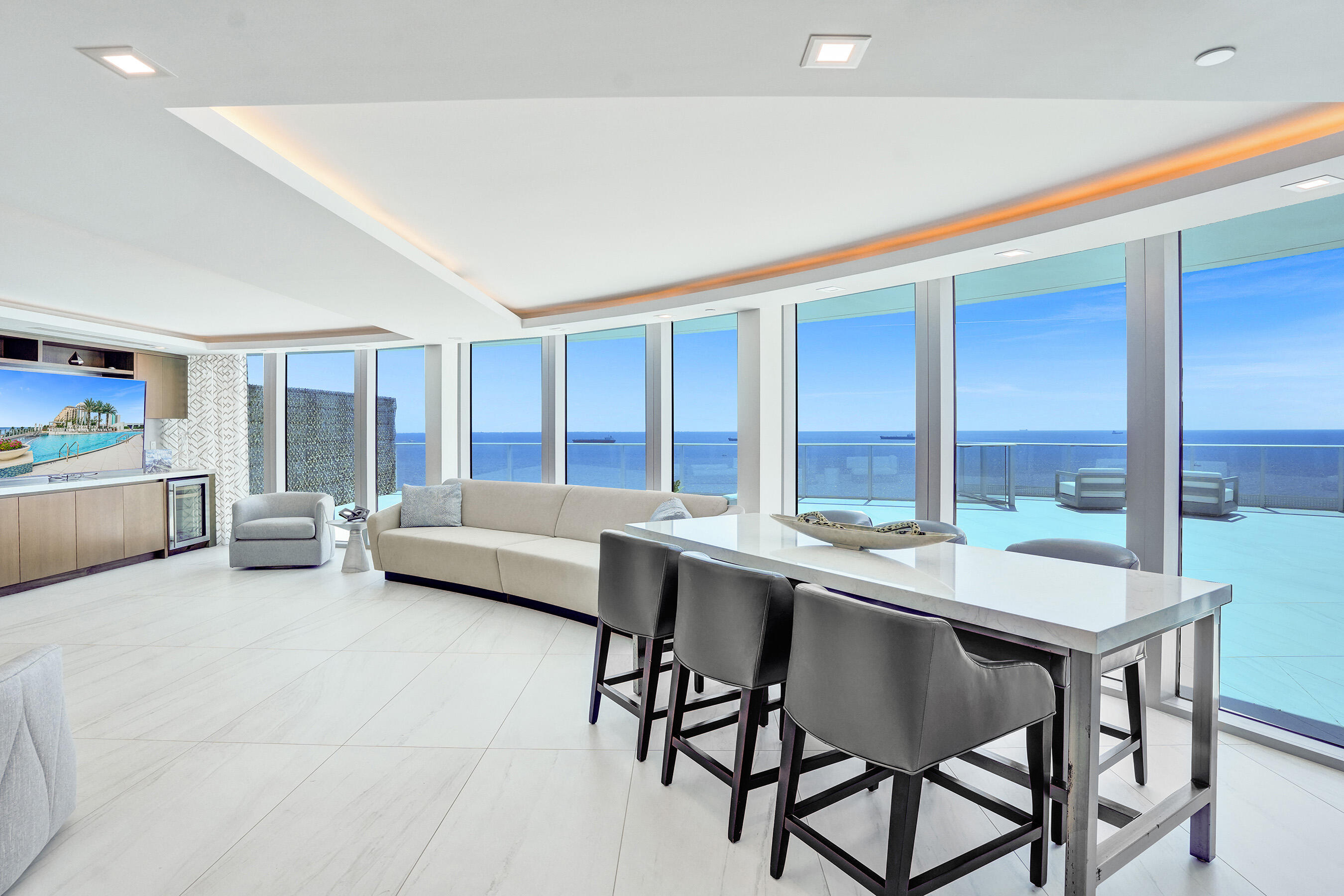 PARAMOUNT FT LAUDERDALE CONDO - Residential