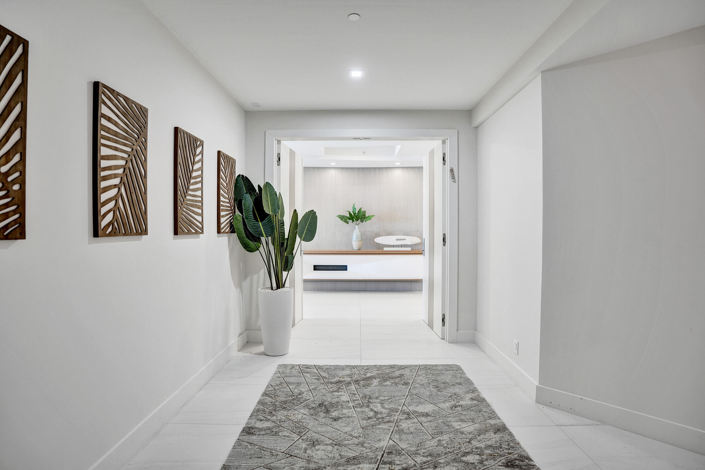 PARAMOUNT FT LAUDERDALE CONDO - Residential
