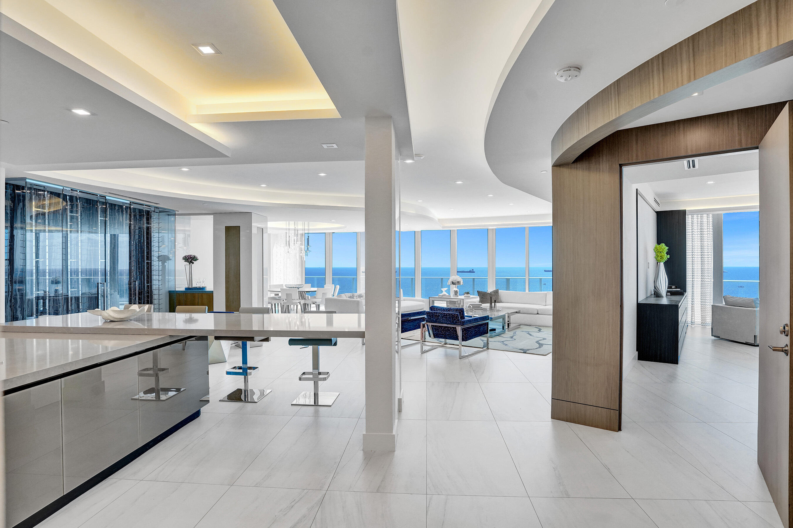 PARAMOUNT FT LAUDERDALE CONDO - Residential