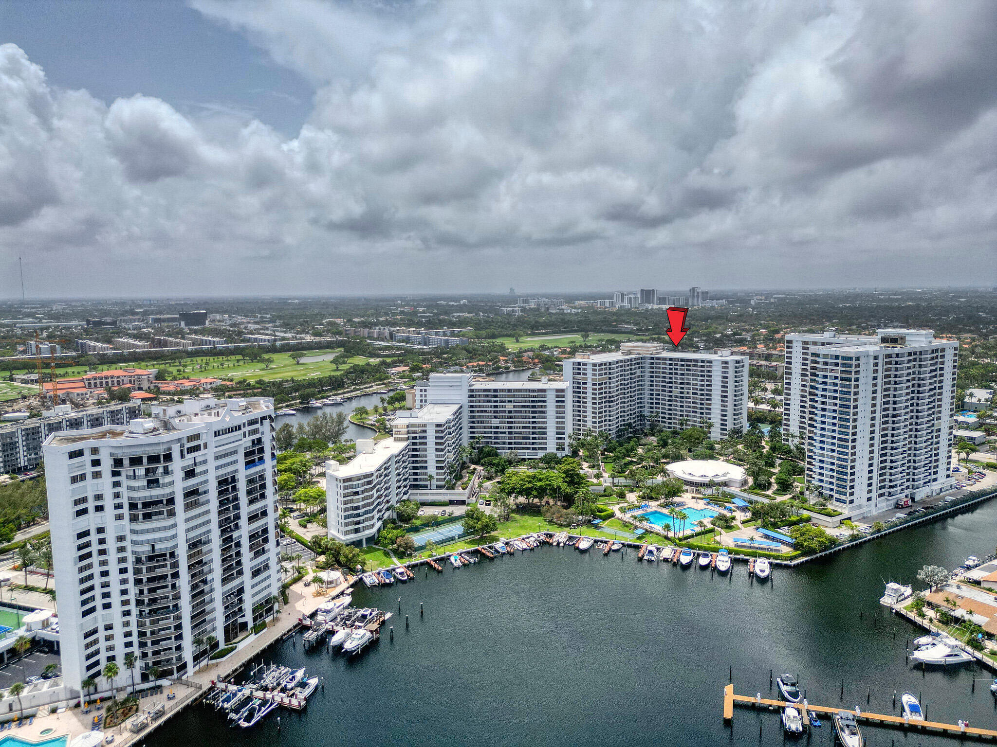 OLYMPUS CONDO PHASE - Residential