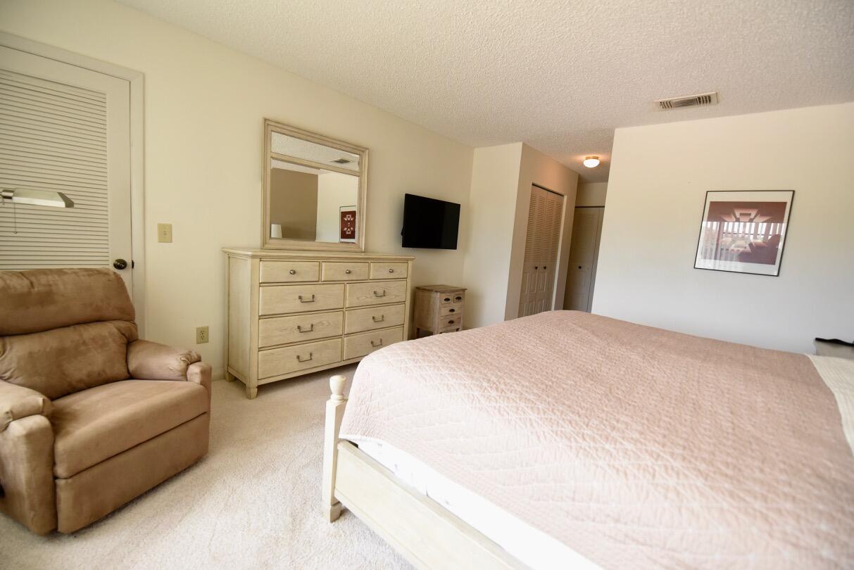 SOUTHPORT AT HUNTERS RUN CONDO - Residential