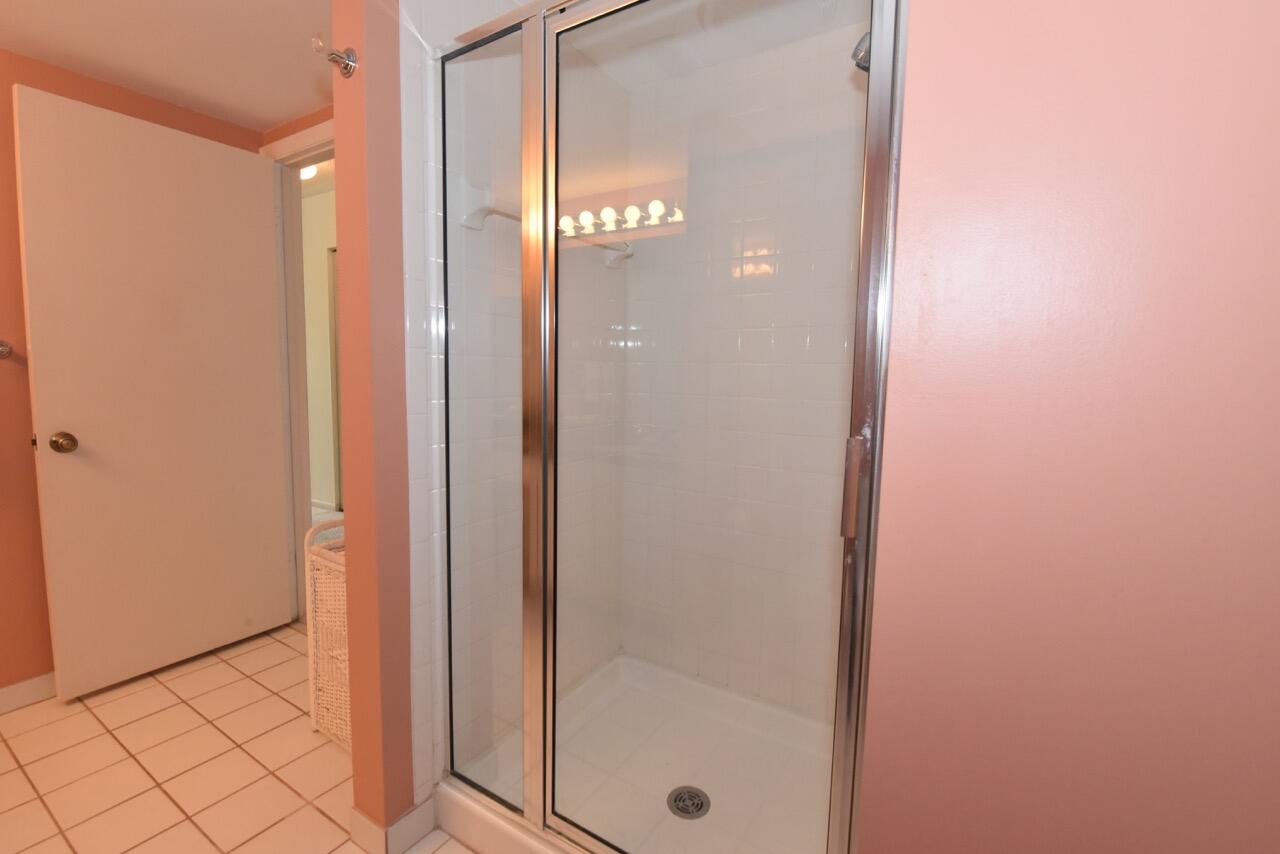 SOUTHPORT AT HUNTERS RUN CONDO - Residential