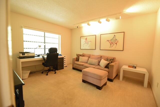 SOUTHPORT AT HUNTERS RUN CONDO - Residential