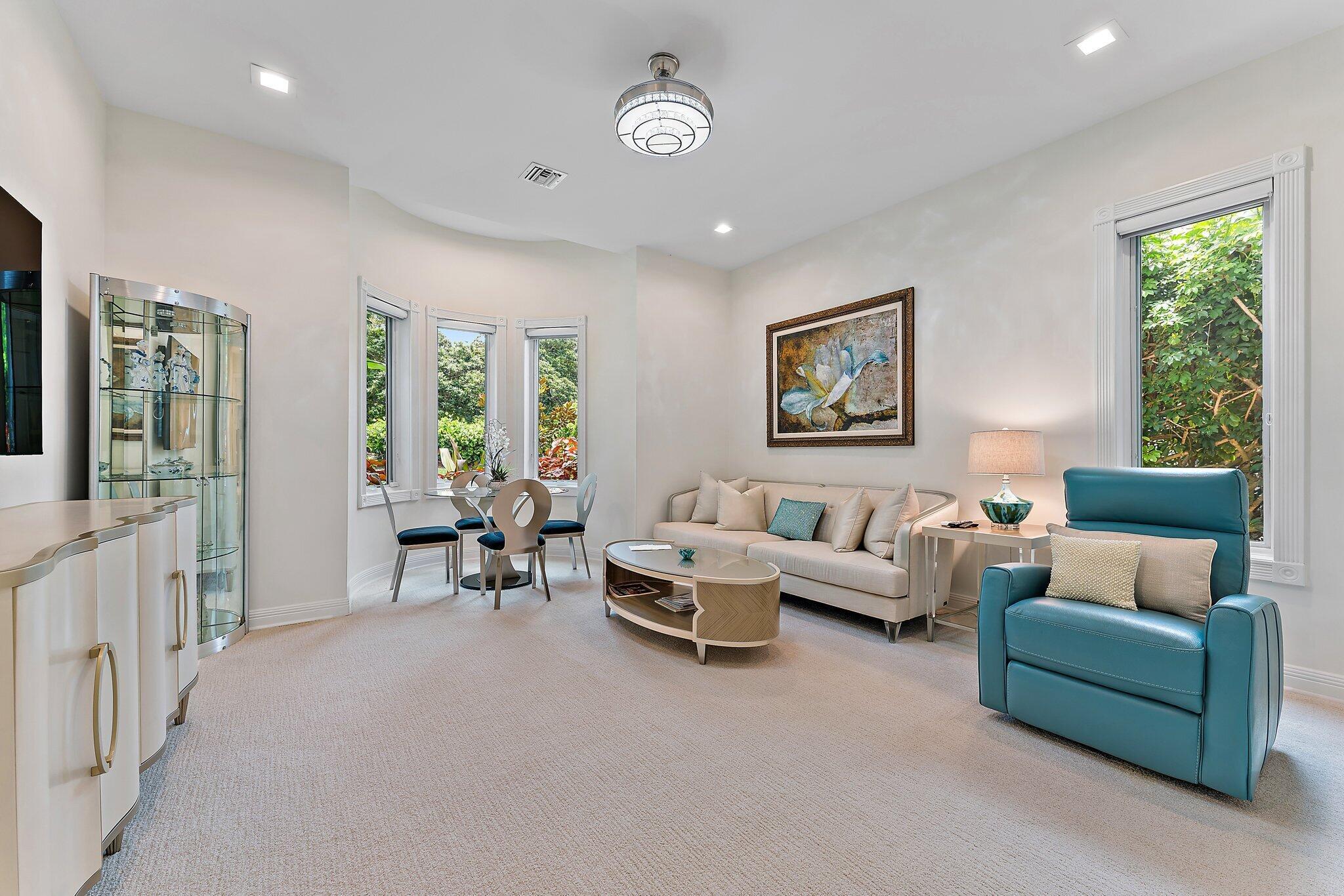 Frenchmans Creek Beach & Country Club - Residential