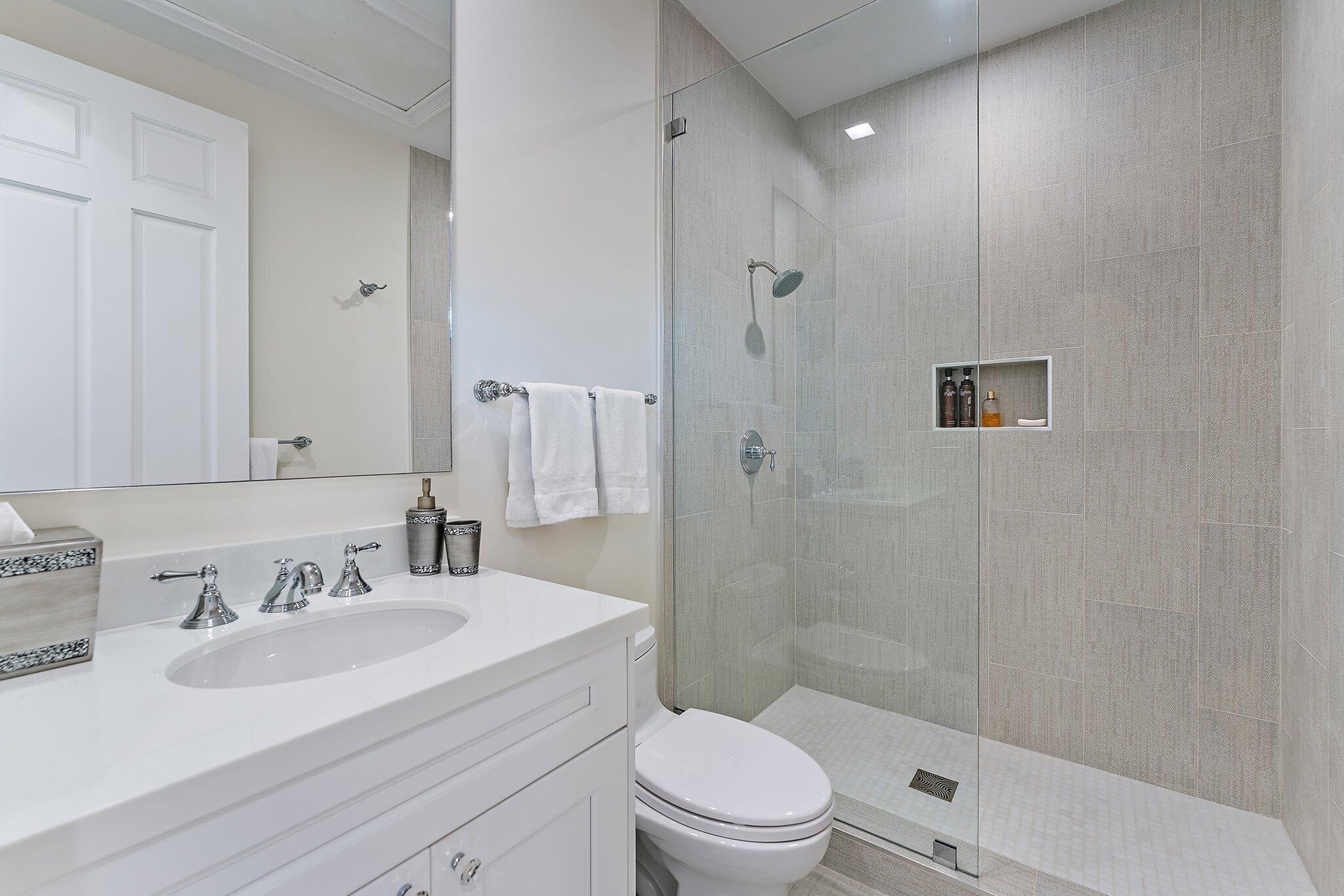 Frenchmans Creek Beach & Country Club - Residential