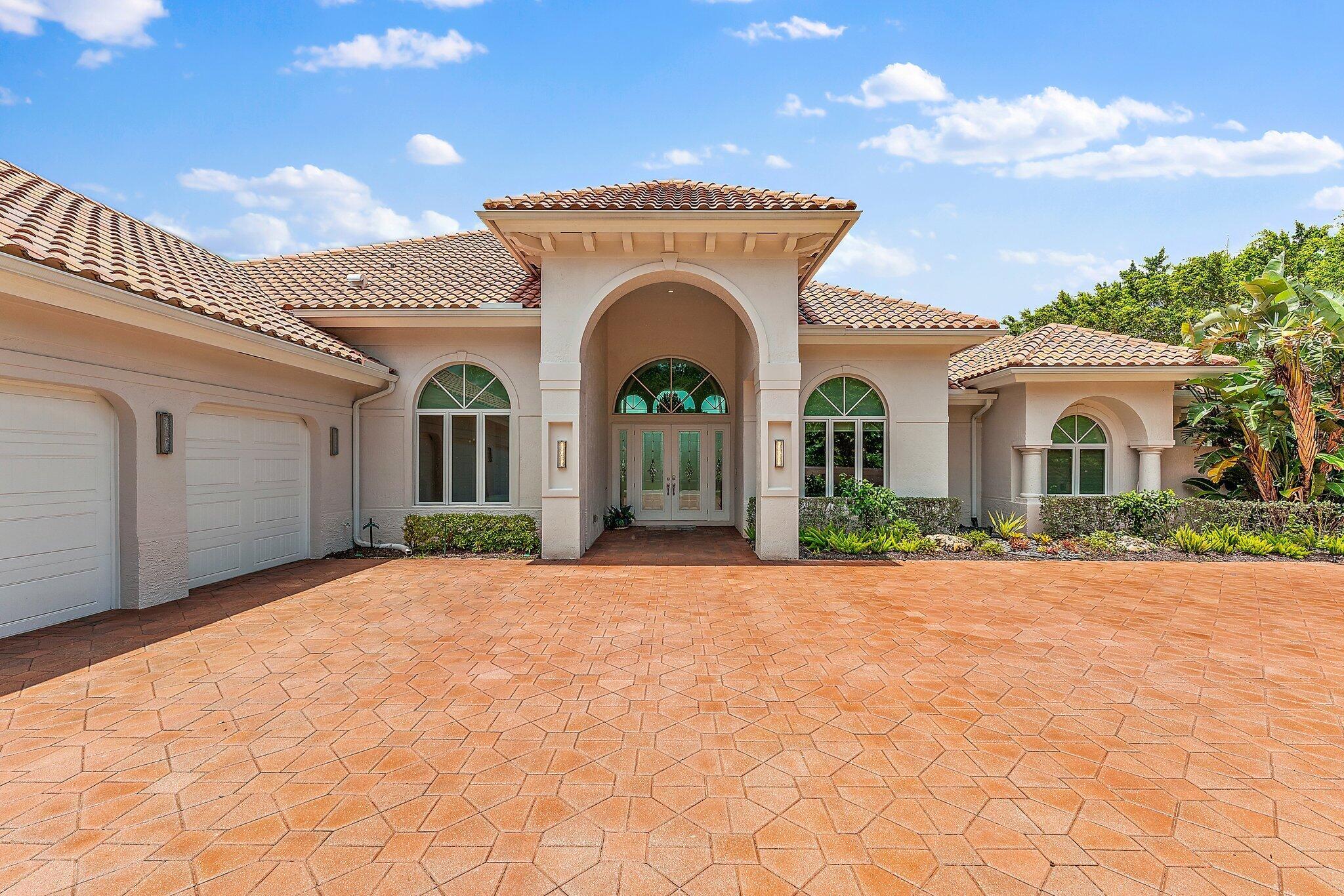 Frenchmans Creek Beach & Country Club - Residential