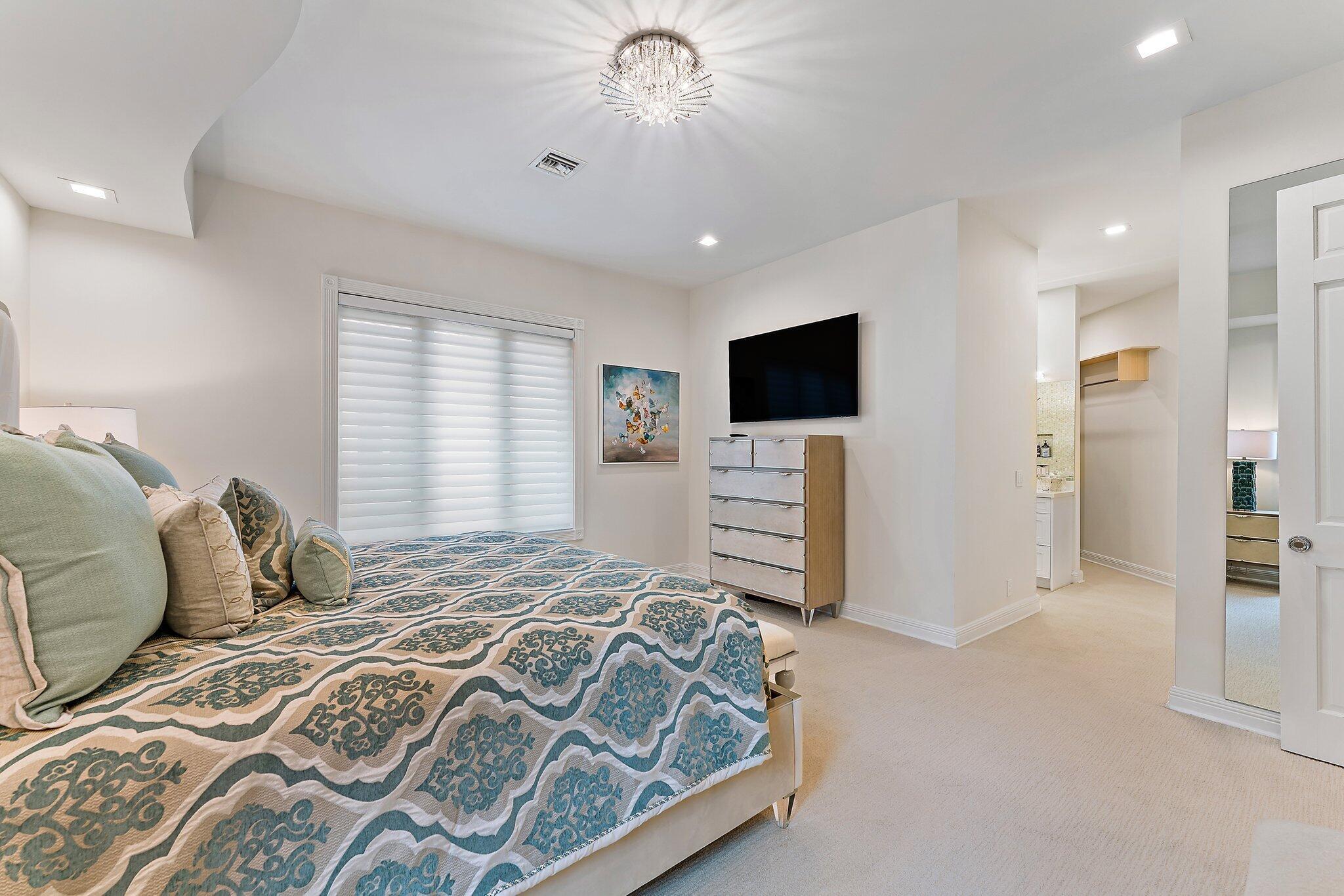 Frenchmans Creek Beach & Country Club - Residential
