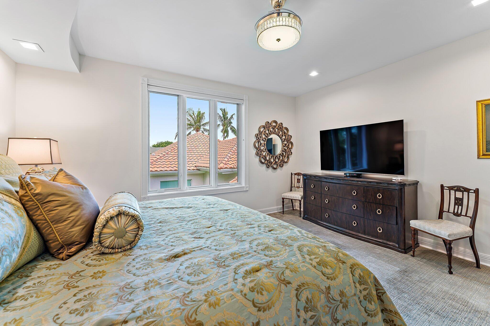 Frenchmans Creek Beach & Country Club - Residential