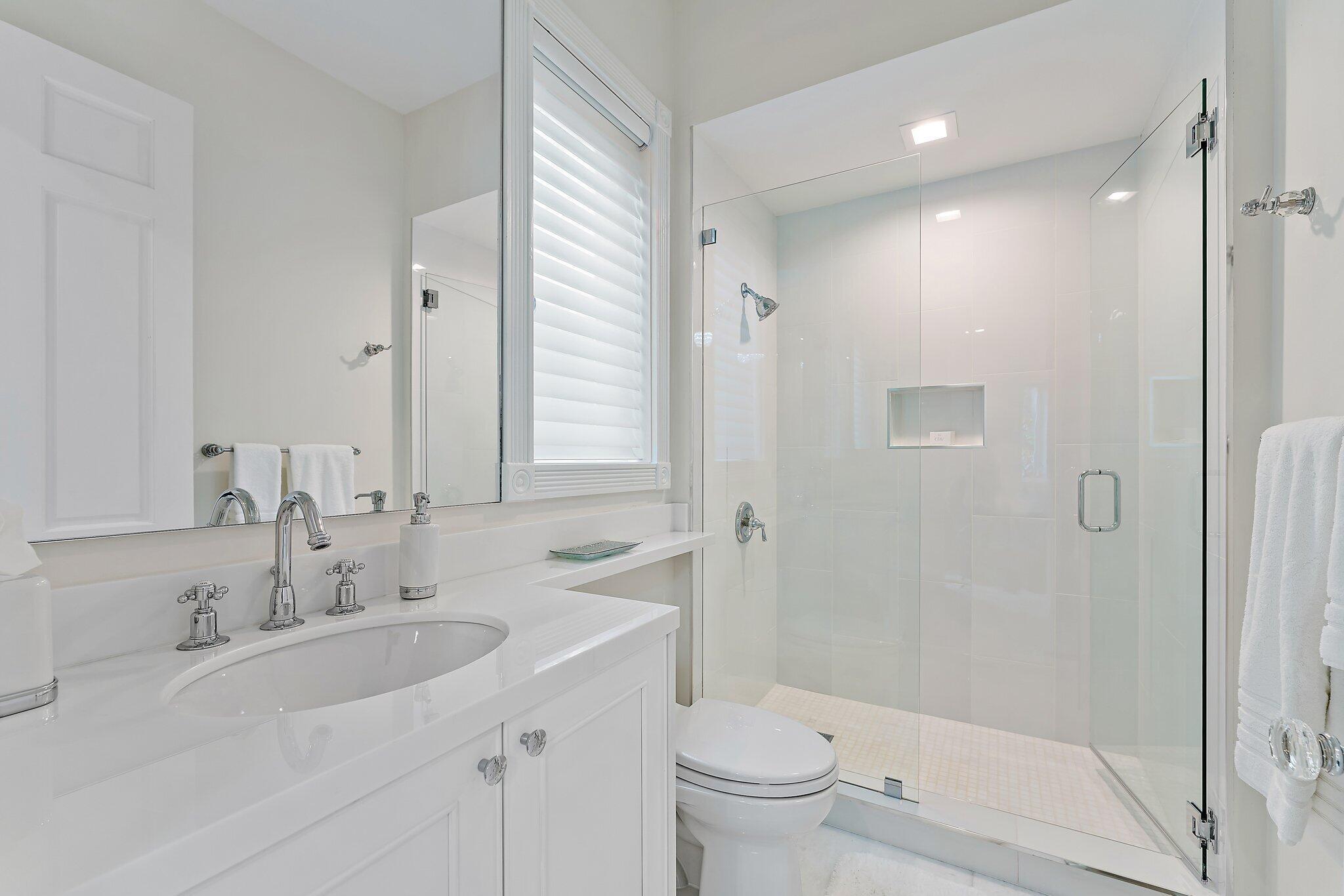 Frenchmans Creek Beach & Country Club - Residential