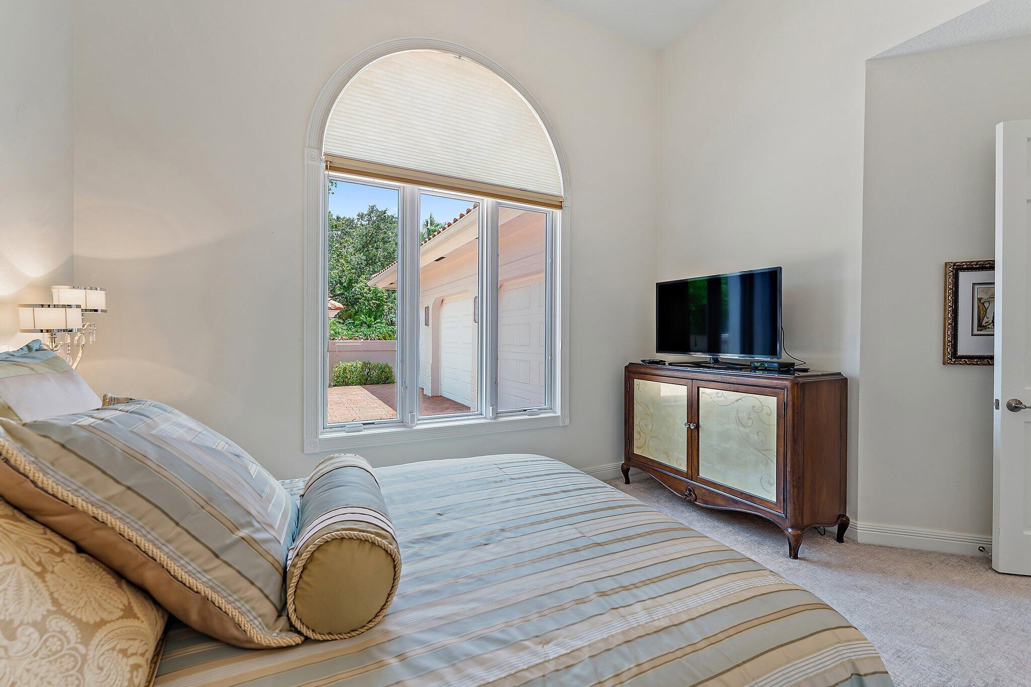 Frenchmans Creek Beach & Country Club - Residential