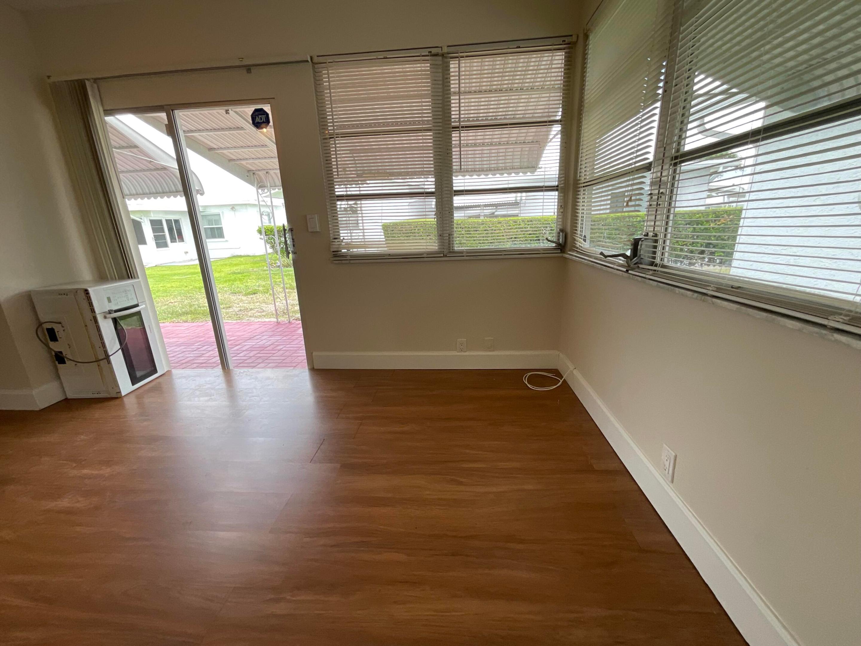PALM BEACH LEISUREVILLE SEC 10 - Residential Lease