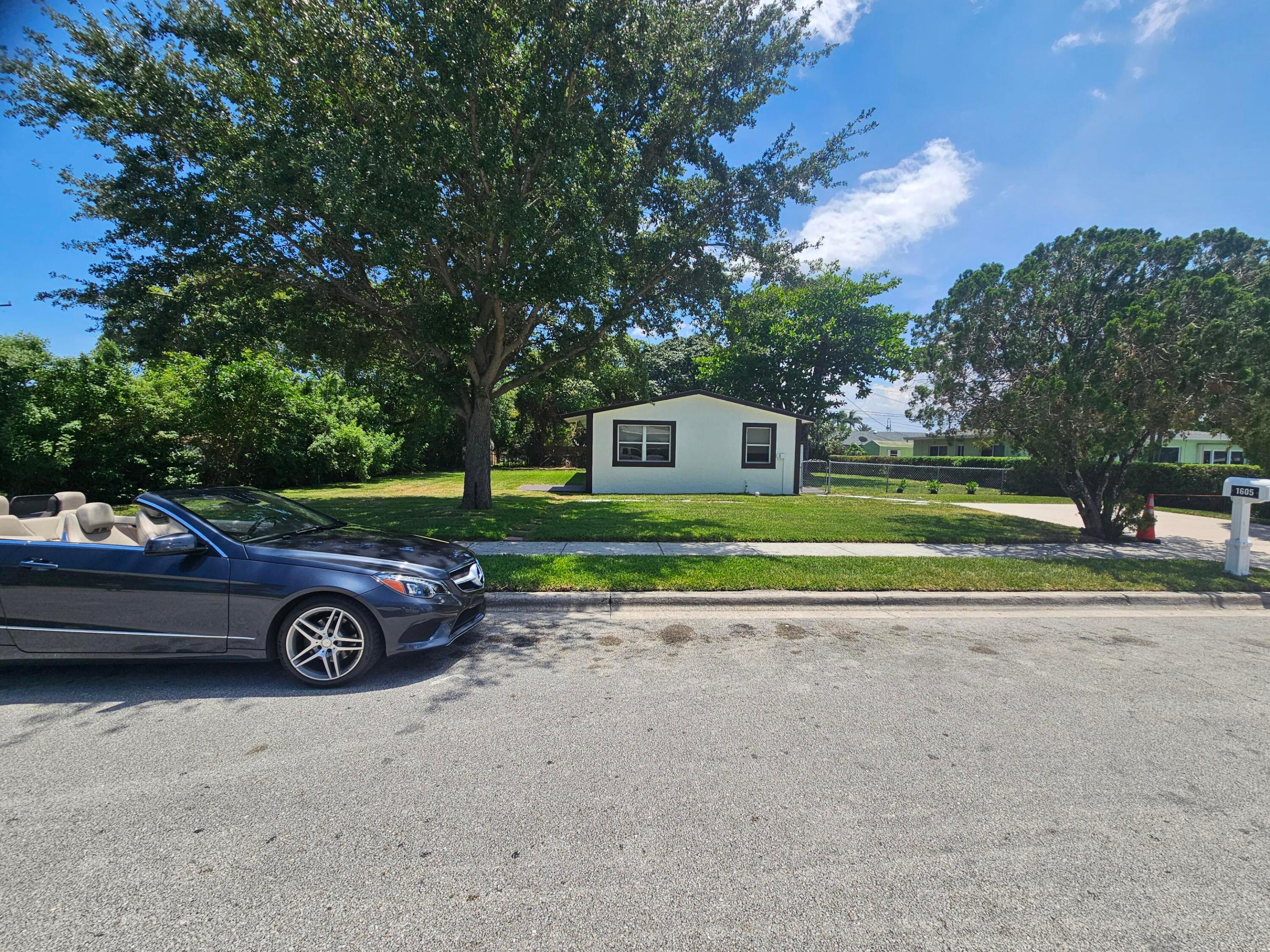 RIVIERA HEIGHTS - Residential