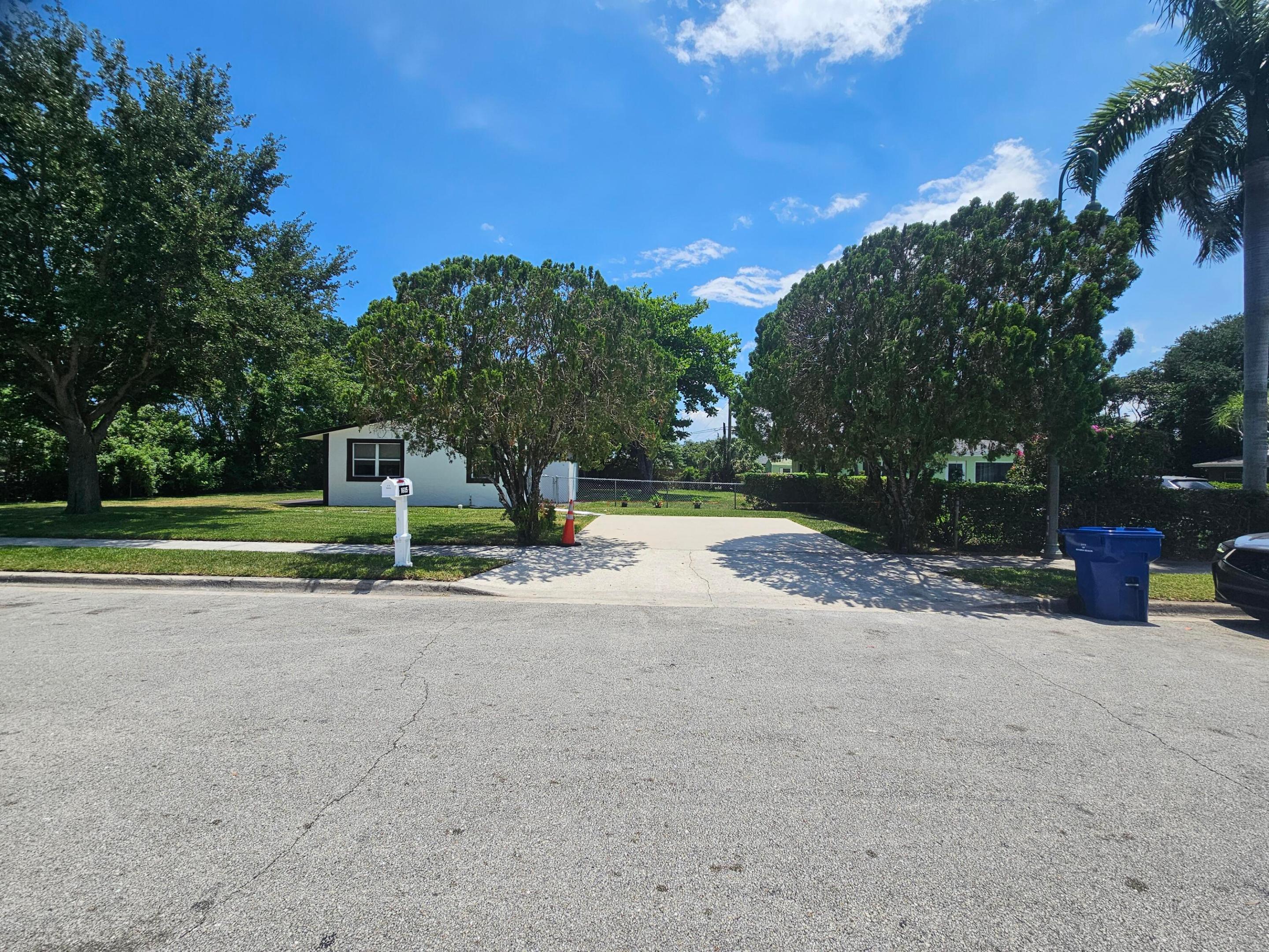 RIVIERA HEIGHTS - Residential