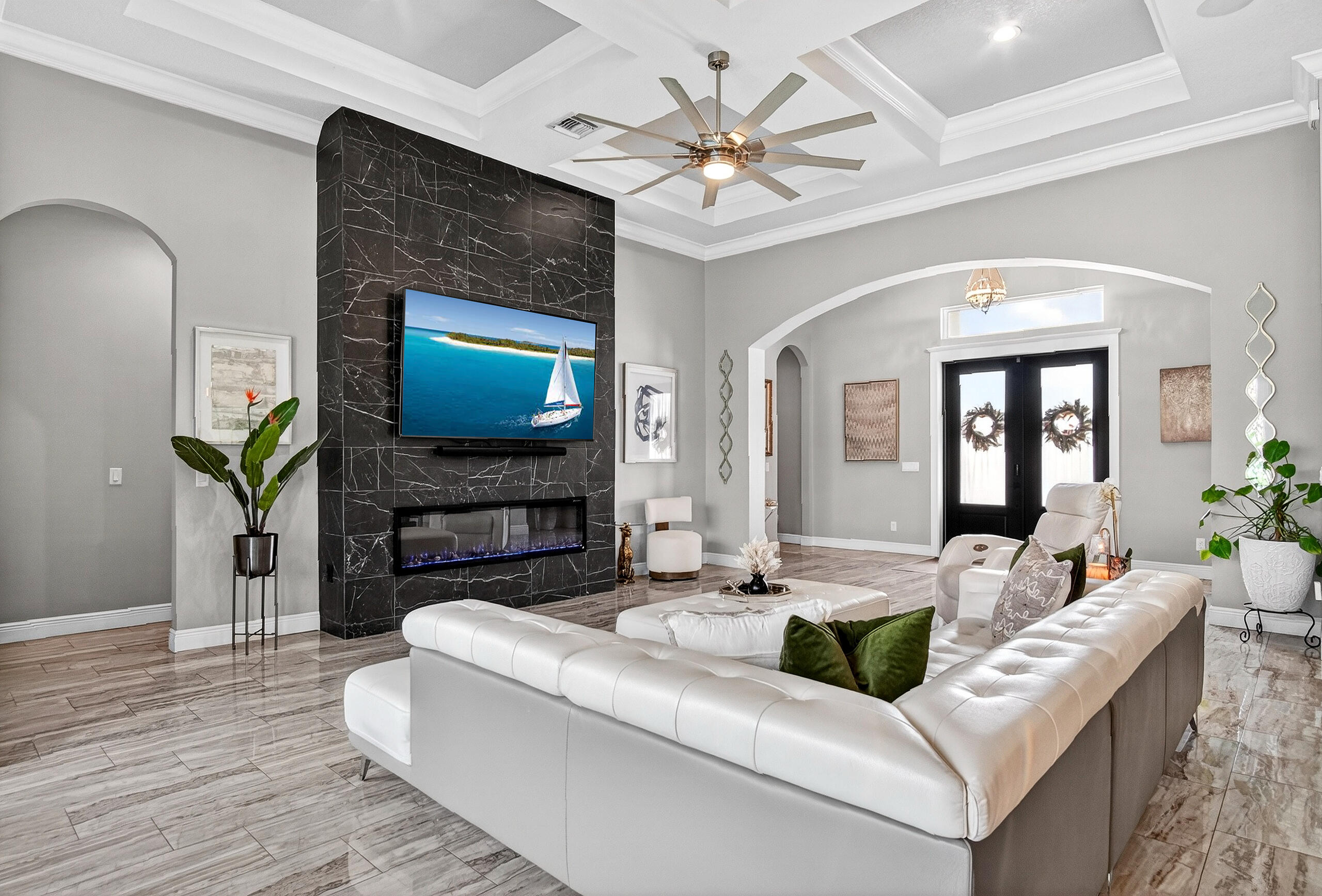 Country Club Estates - Residential