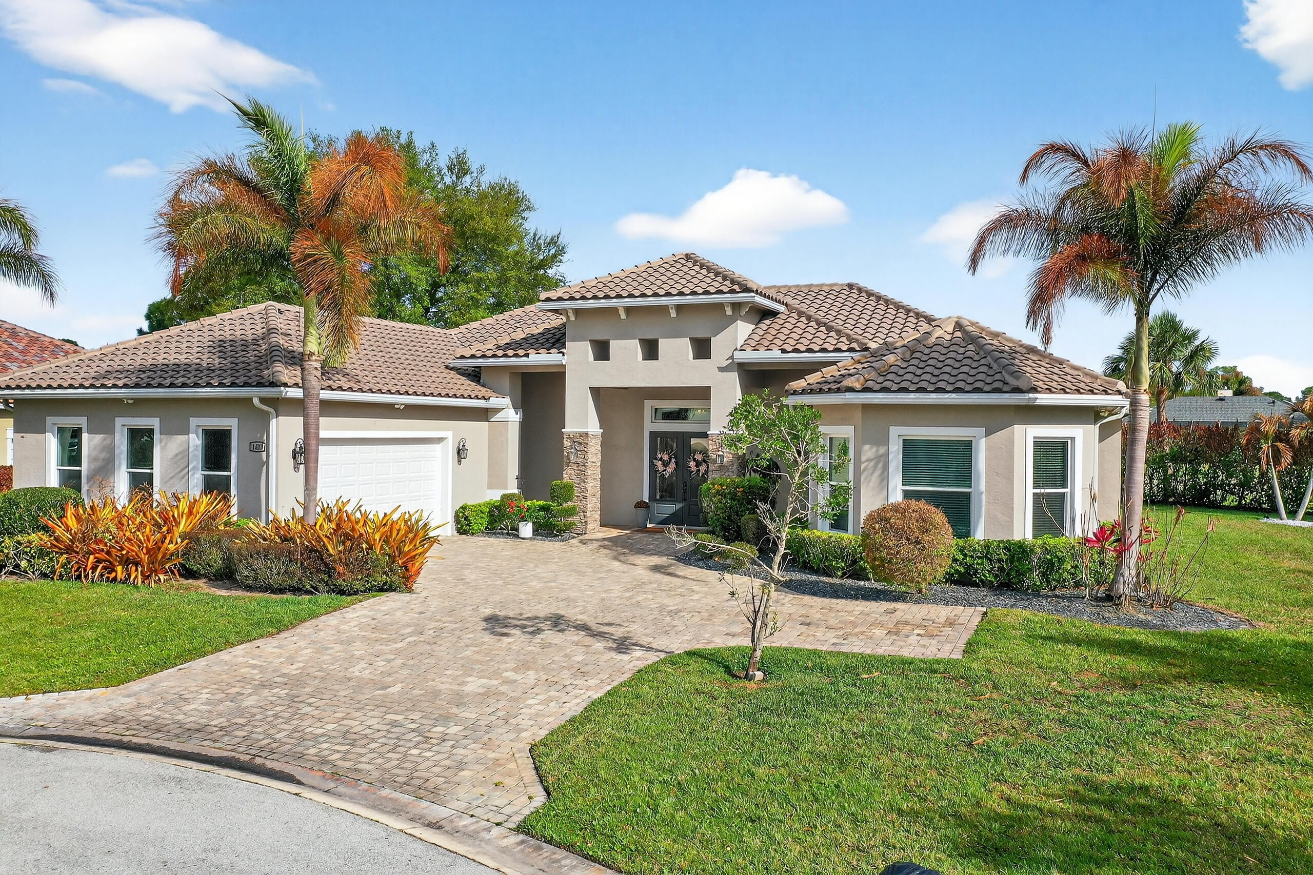 Country Club Estates - Residential