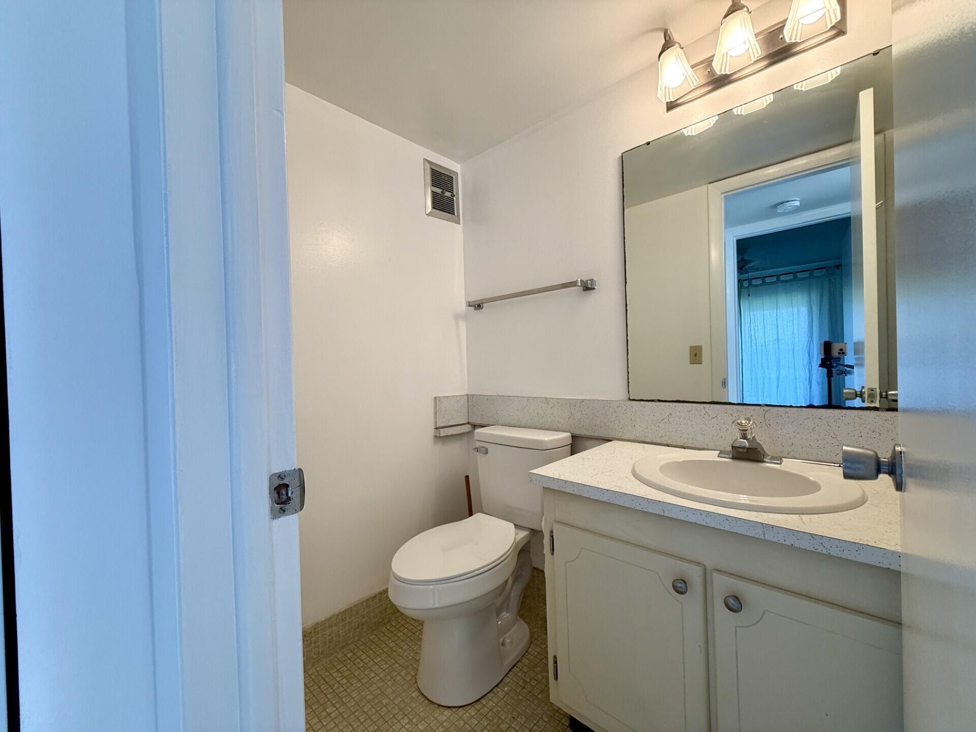 HASTINGS CONDOS - Residential Lease