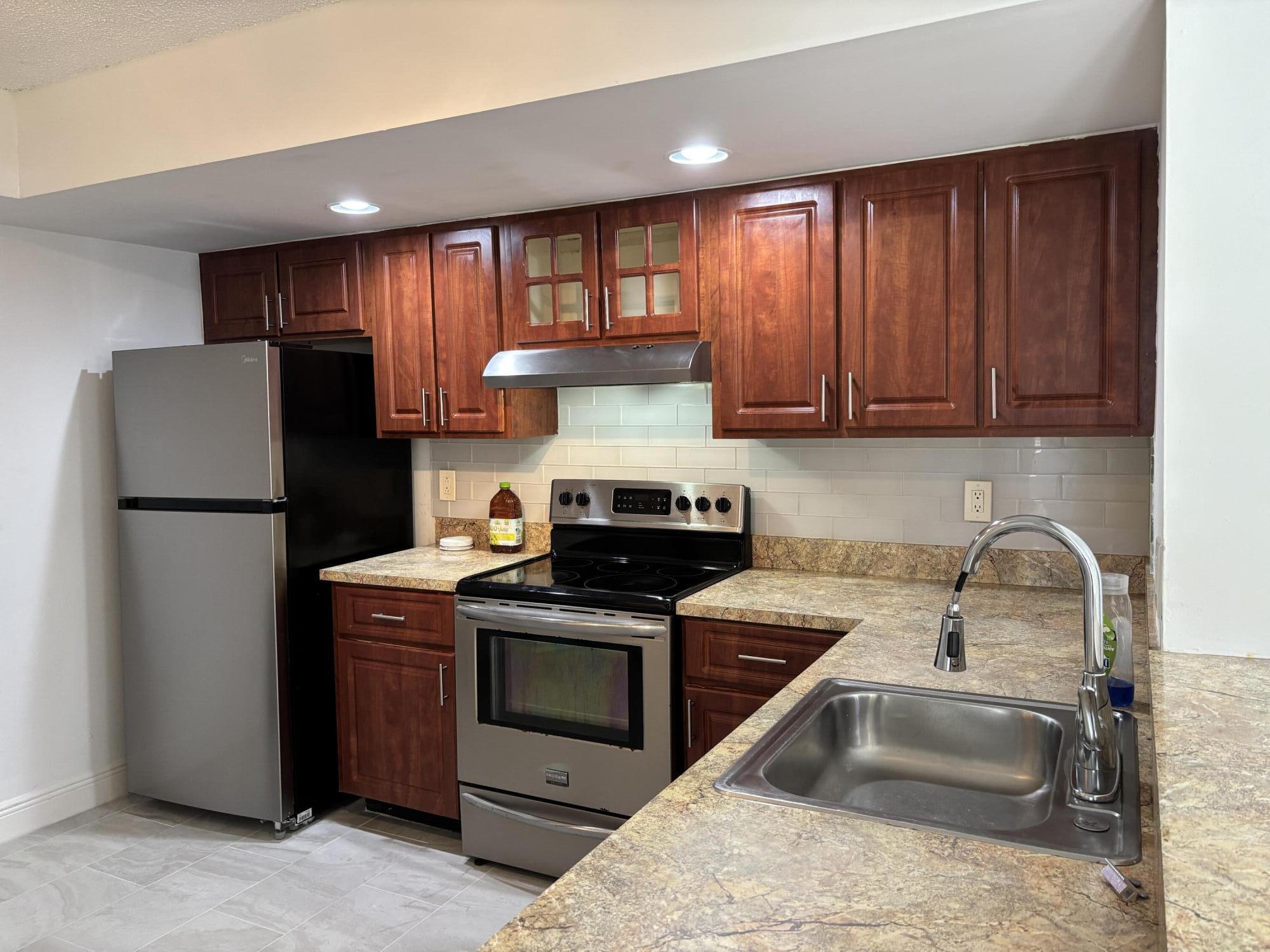 GRAND OASIS CONDO - Residential Lease