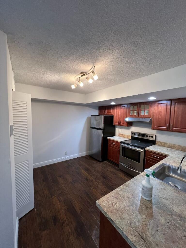 GRAND OASIS CONDO - Residential Lease