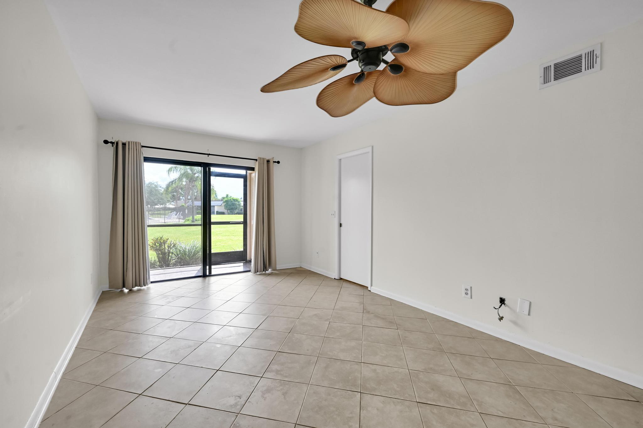 Savannas Club Condo - Residential Lease