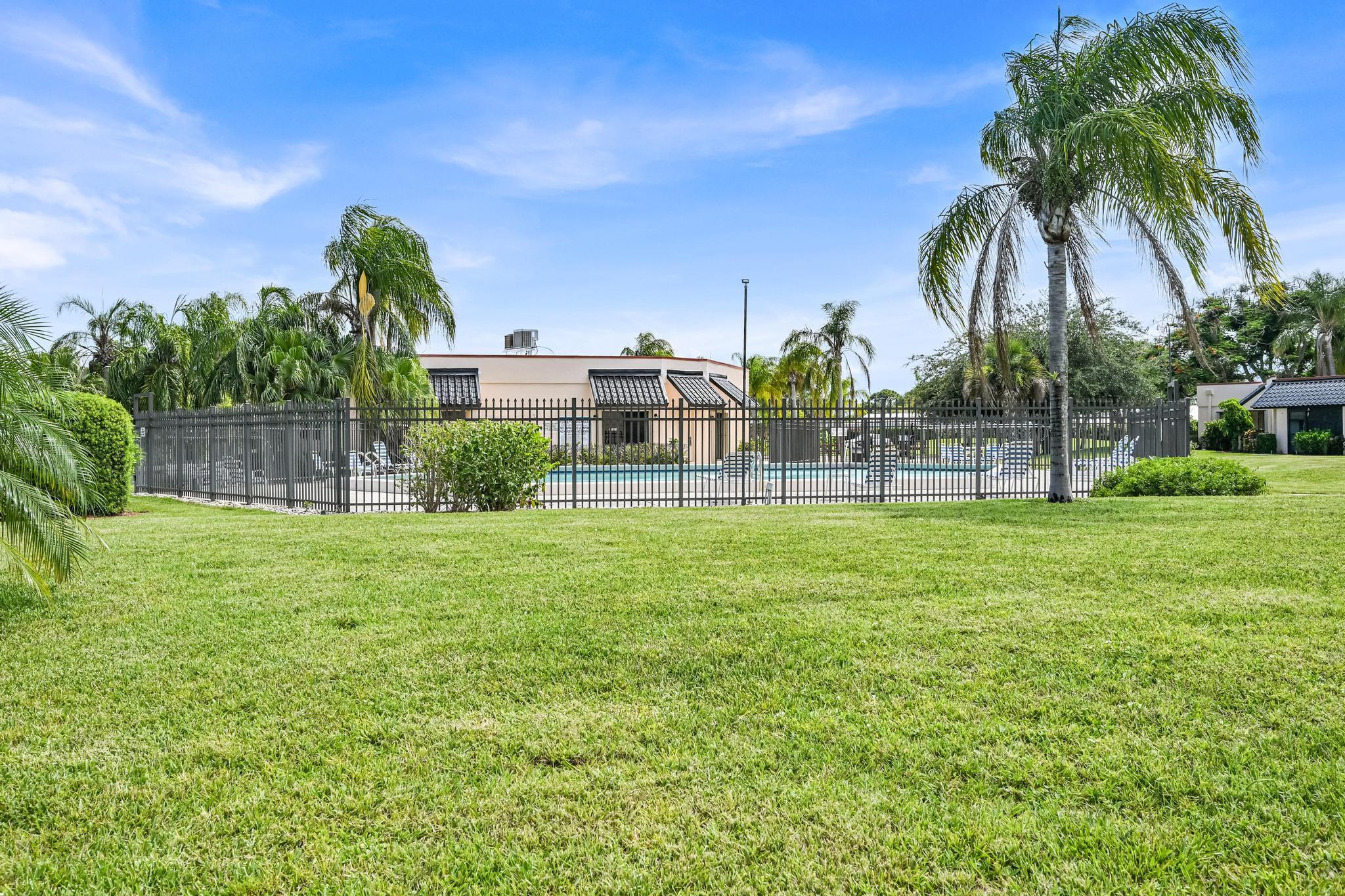 Savannas Club Condo - Residential Lease