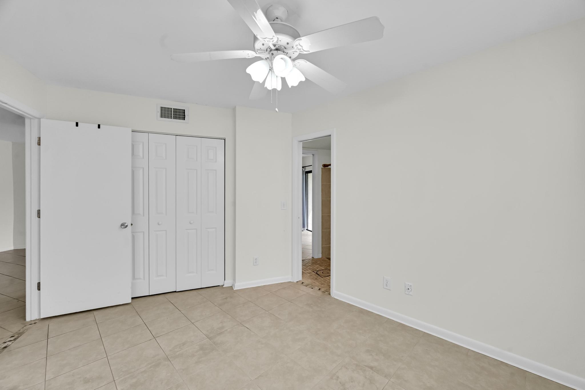 Savannas Club Condo - Residential Lease