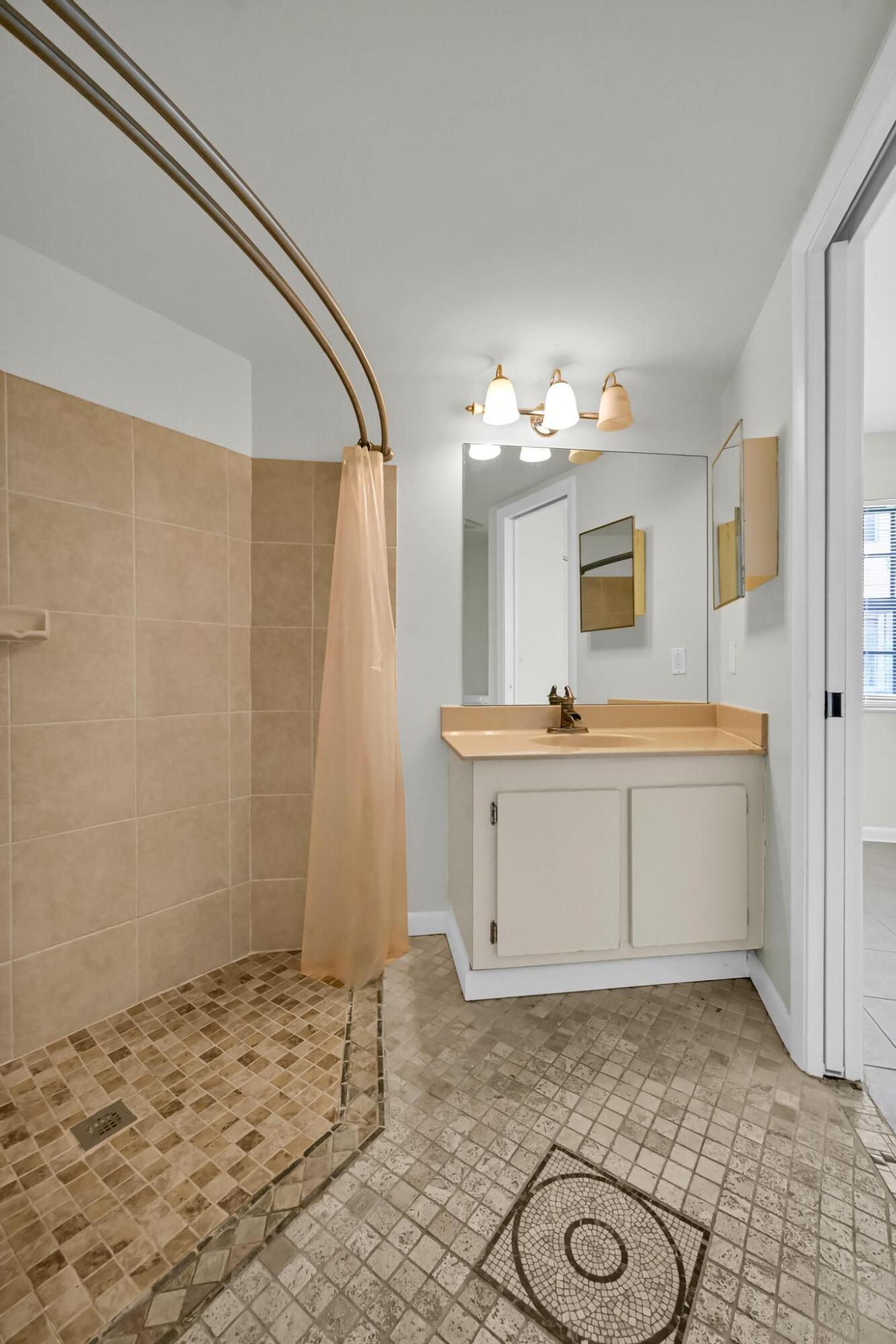 Savannas Club Condo - Residential Lease