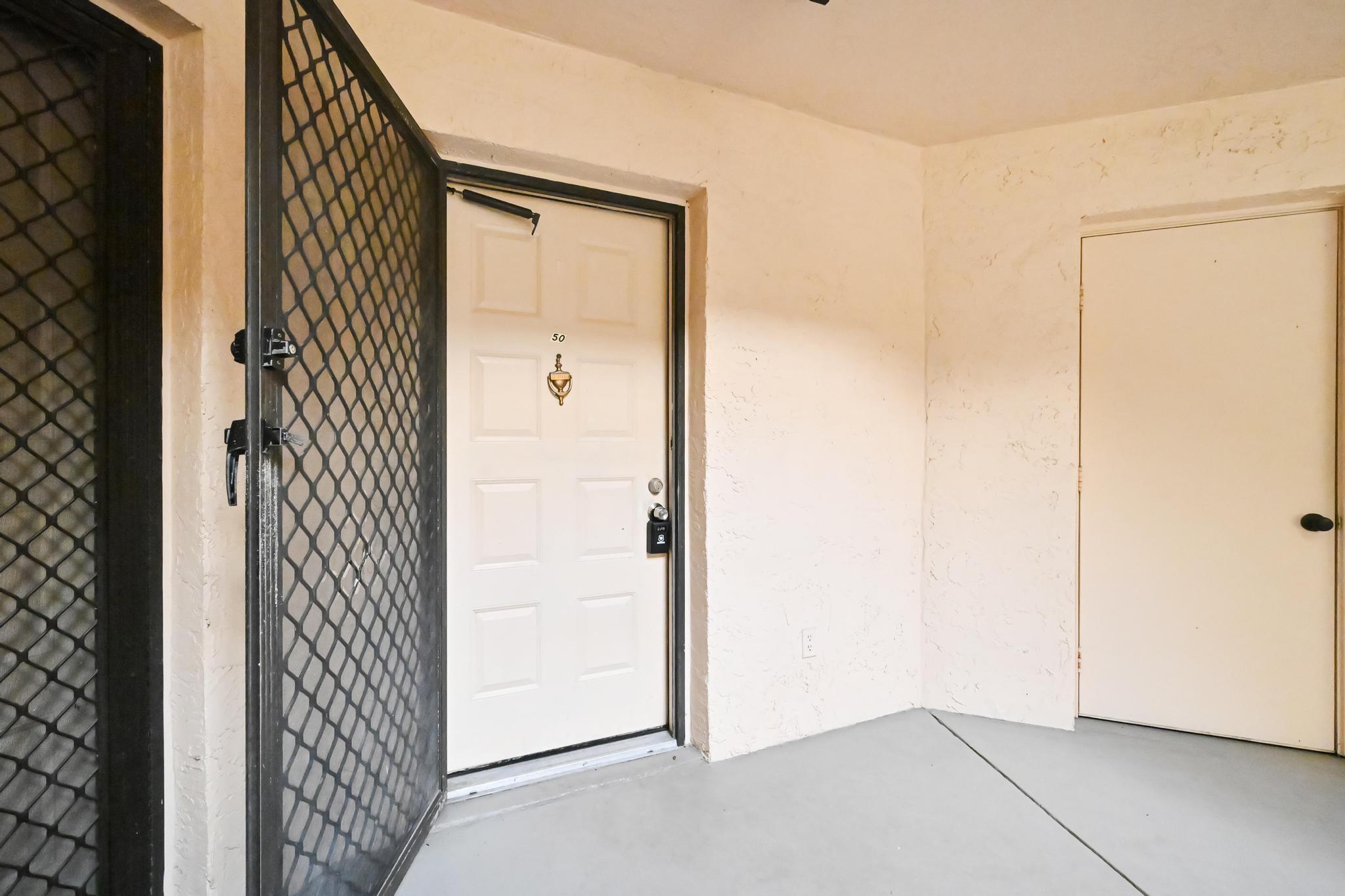 Savannas Club Condo - Residential Lease