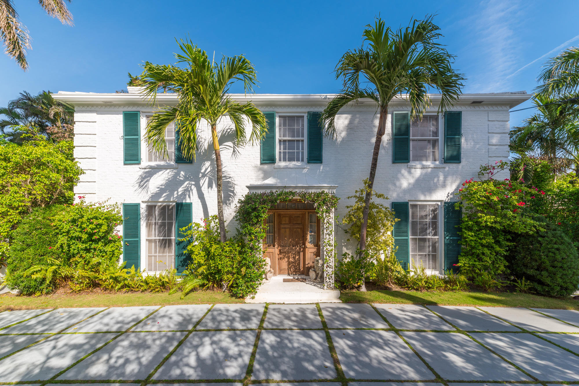 REVERIE - Residential