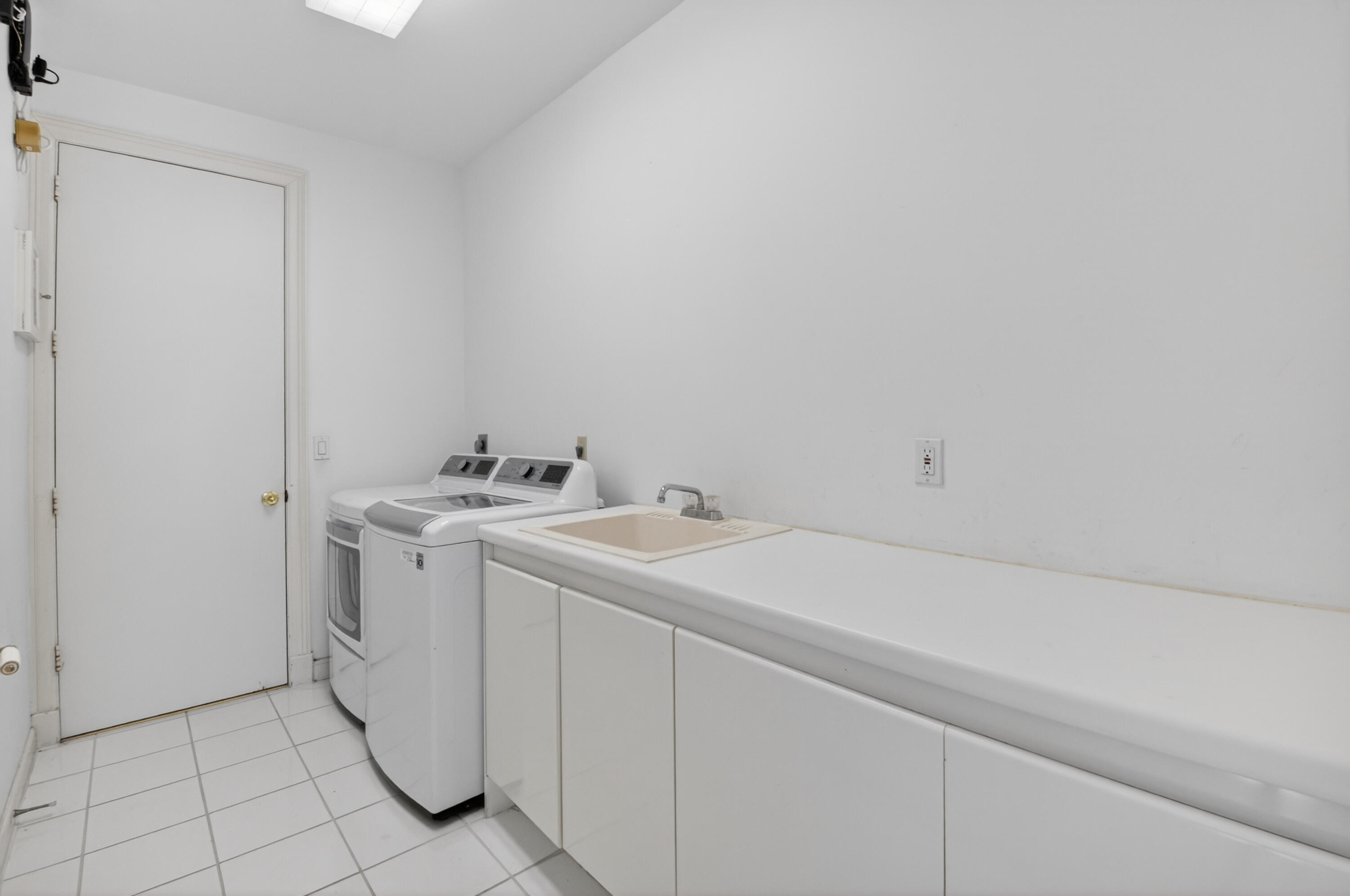 Hamptons - Residential